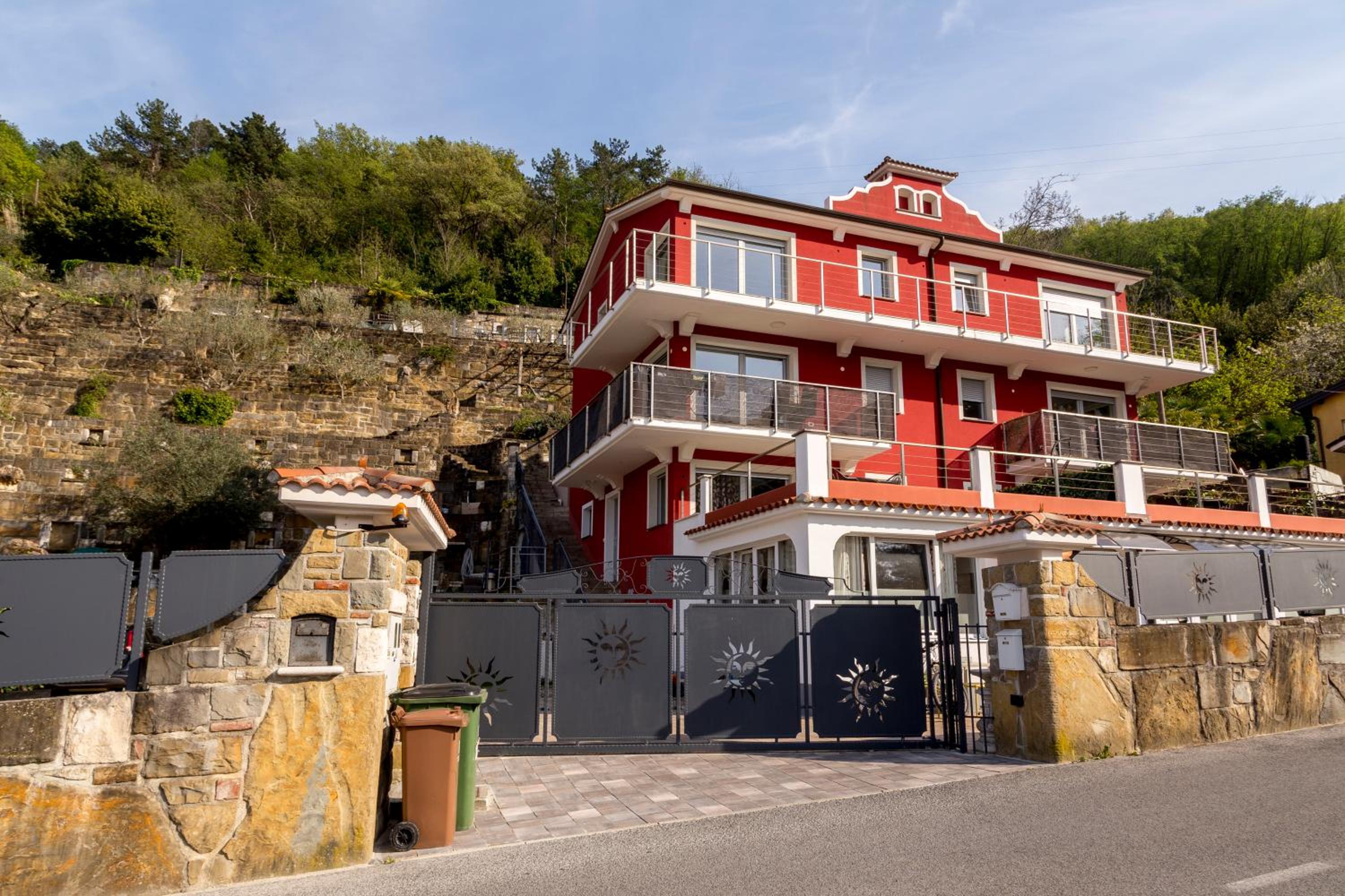 Heart of Strunjan Apartments AL