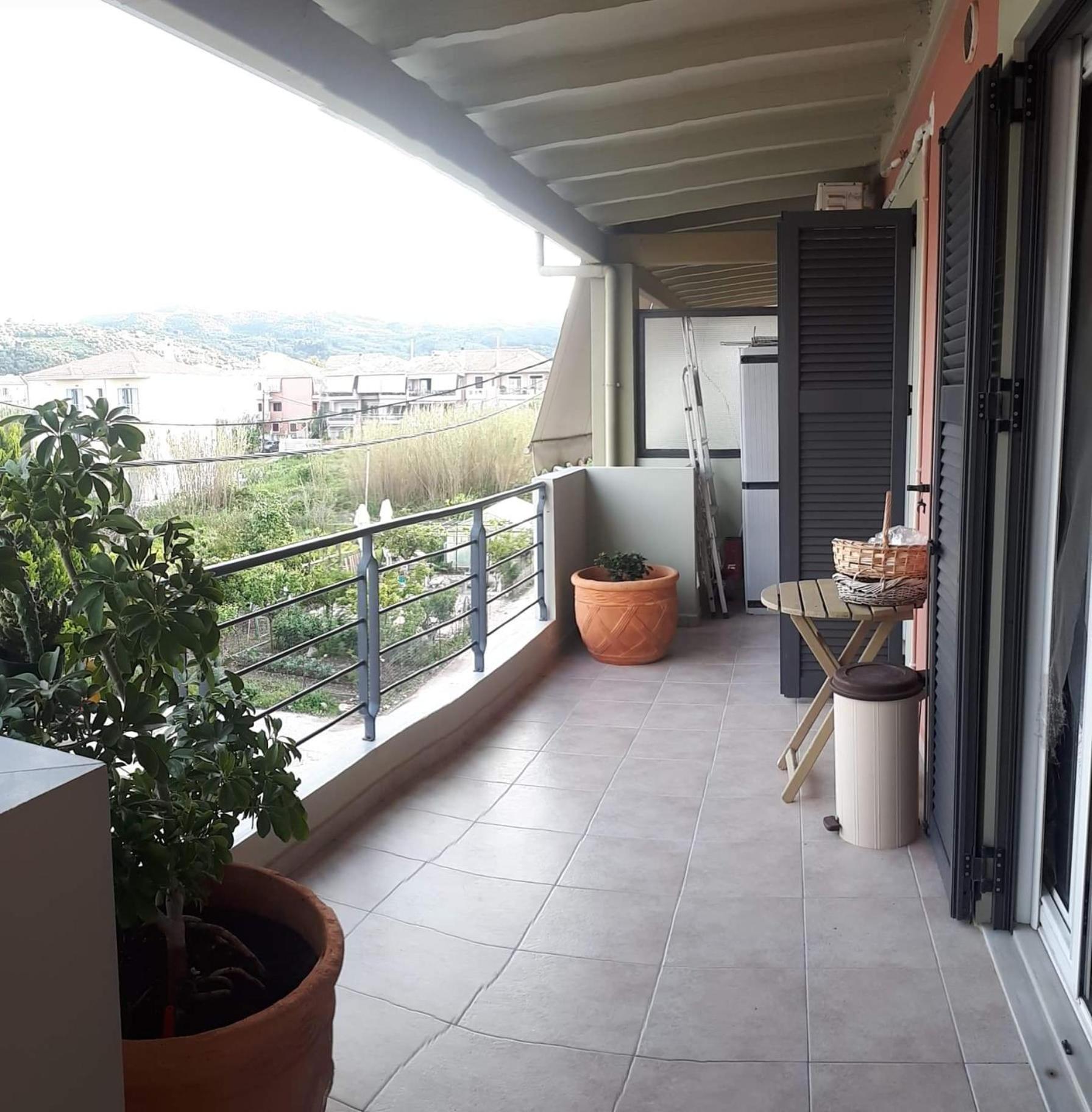 Luxury Apartment in the City view 4