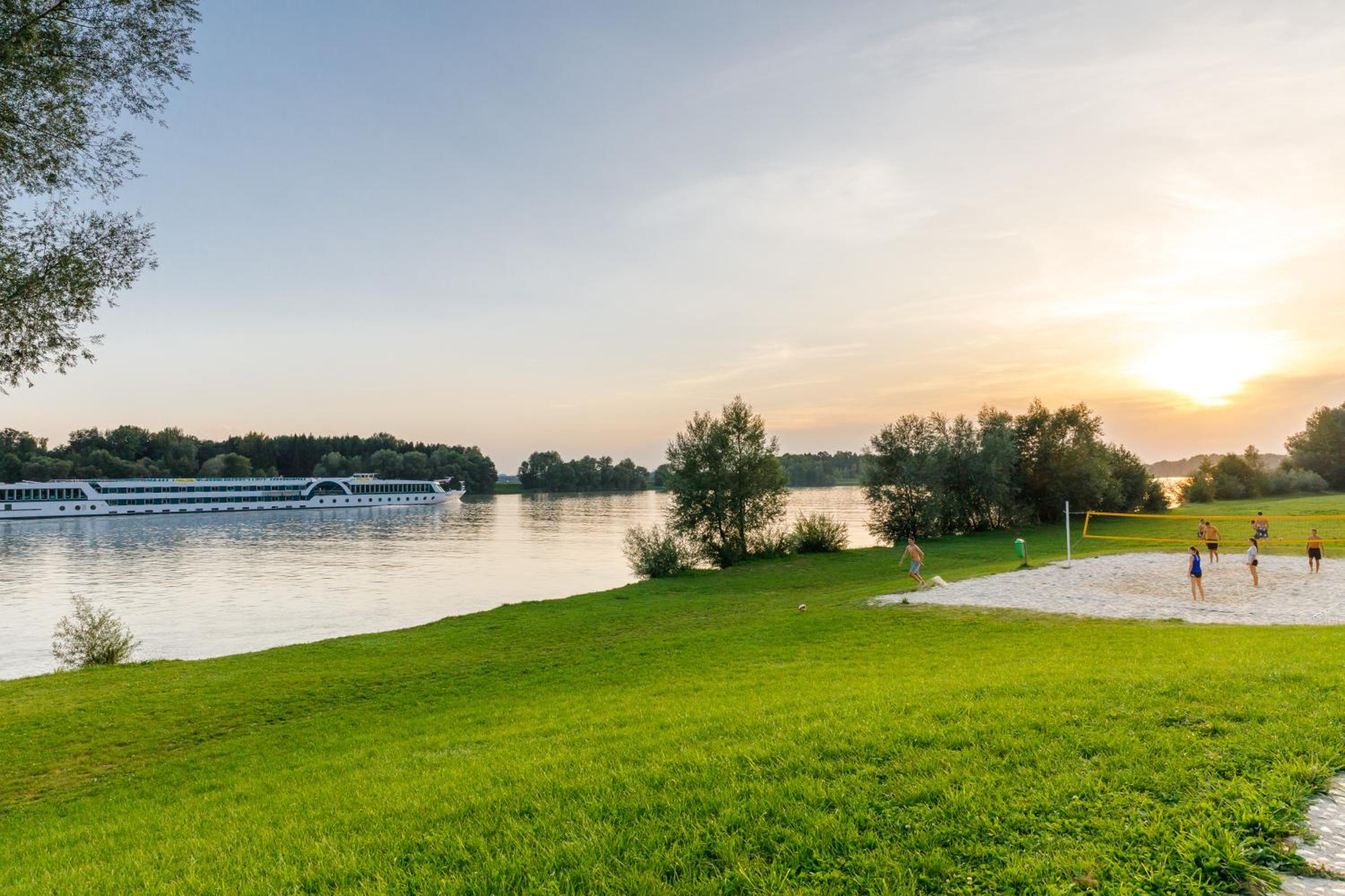 Camping & Pension Au an der Donau