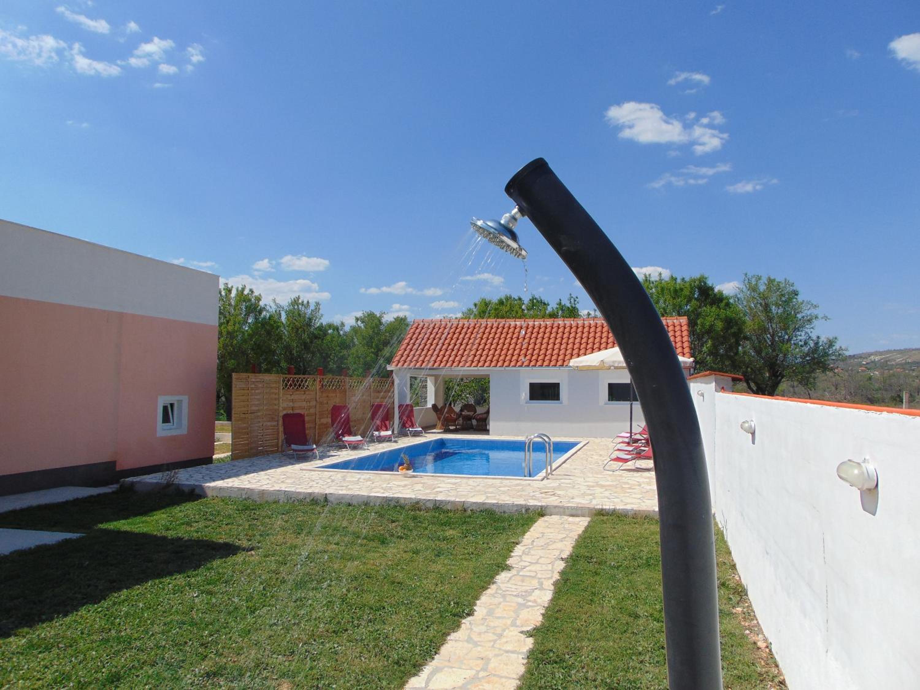 Holiday Home Donji Lepuri view 3
