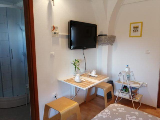 City center blue sky house view 4