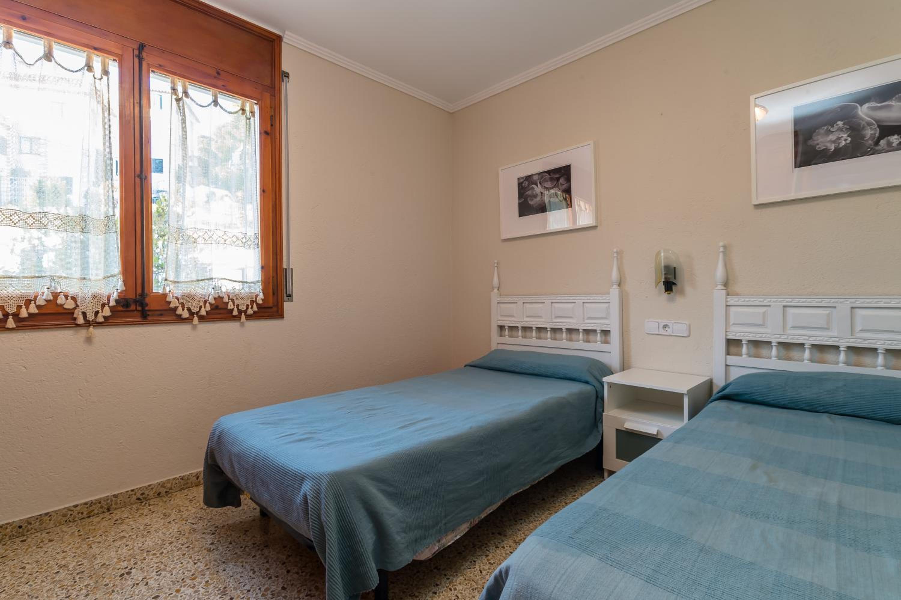 AE-1 CALELLA DE PALAFRUGELL, 4 Pax photo 5