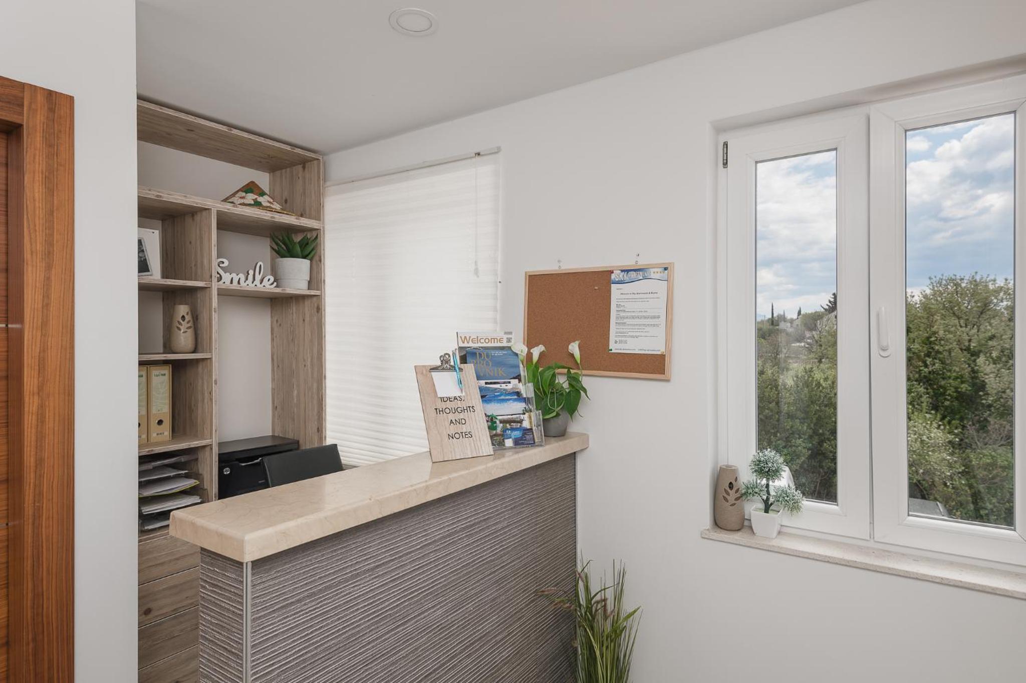 Sky Apartments & Rooms view 4