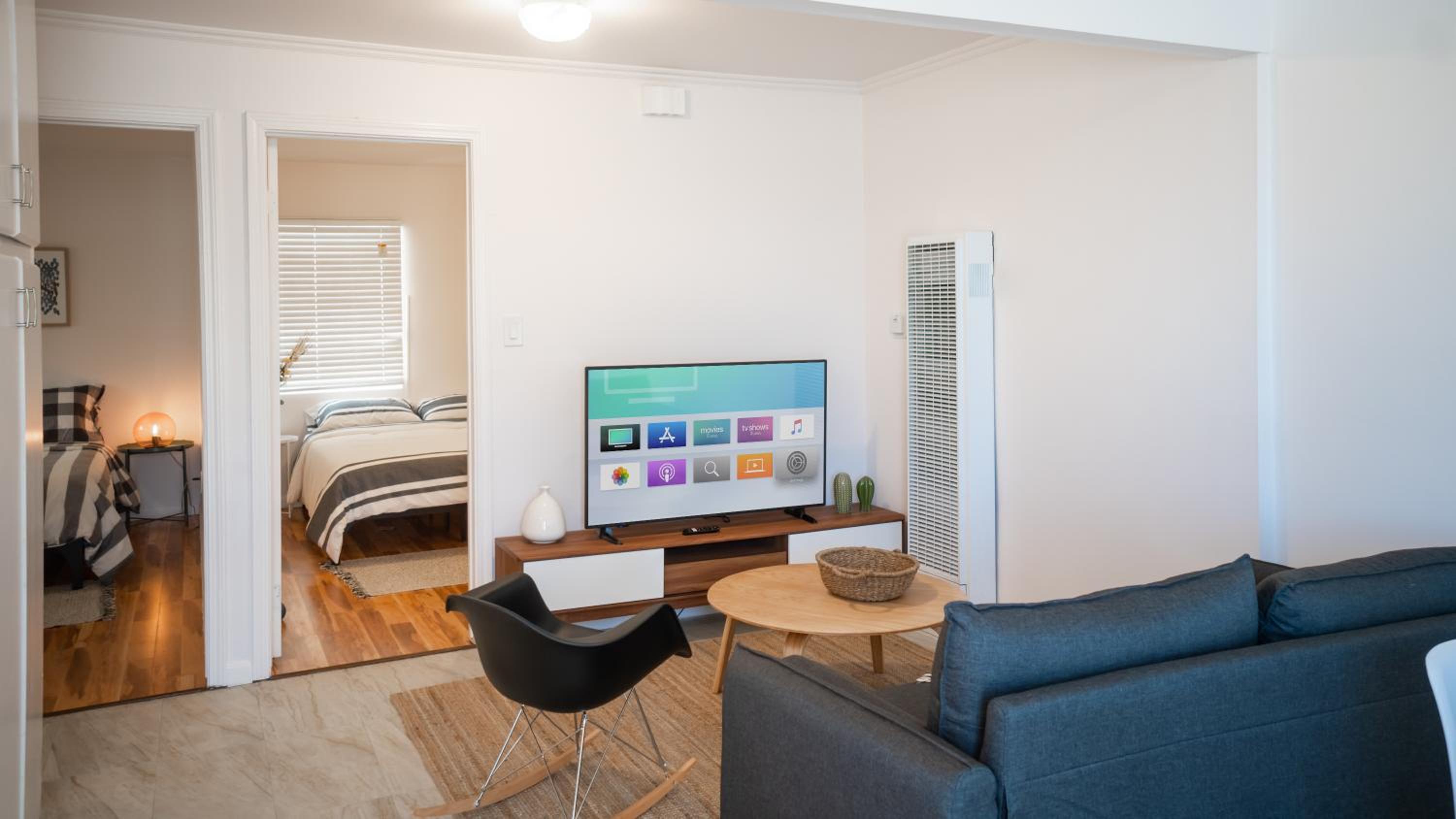 Charming 2BR Casita in Front of Park