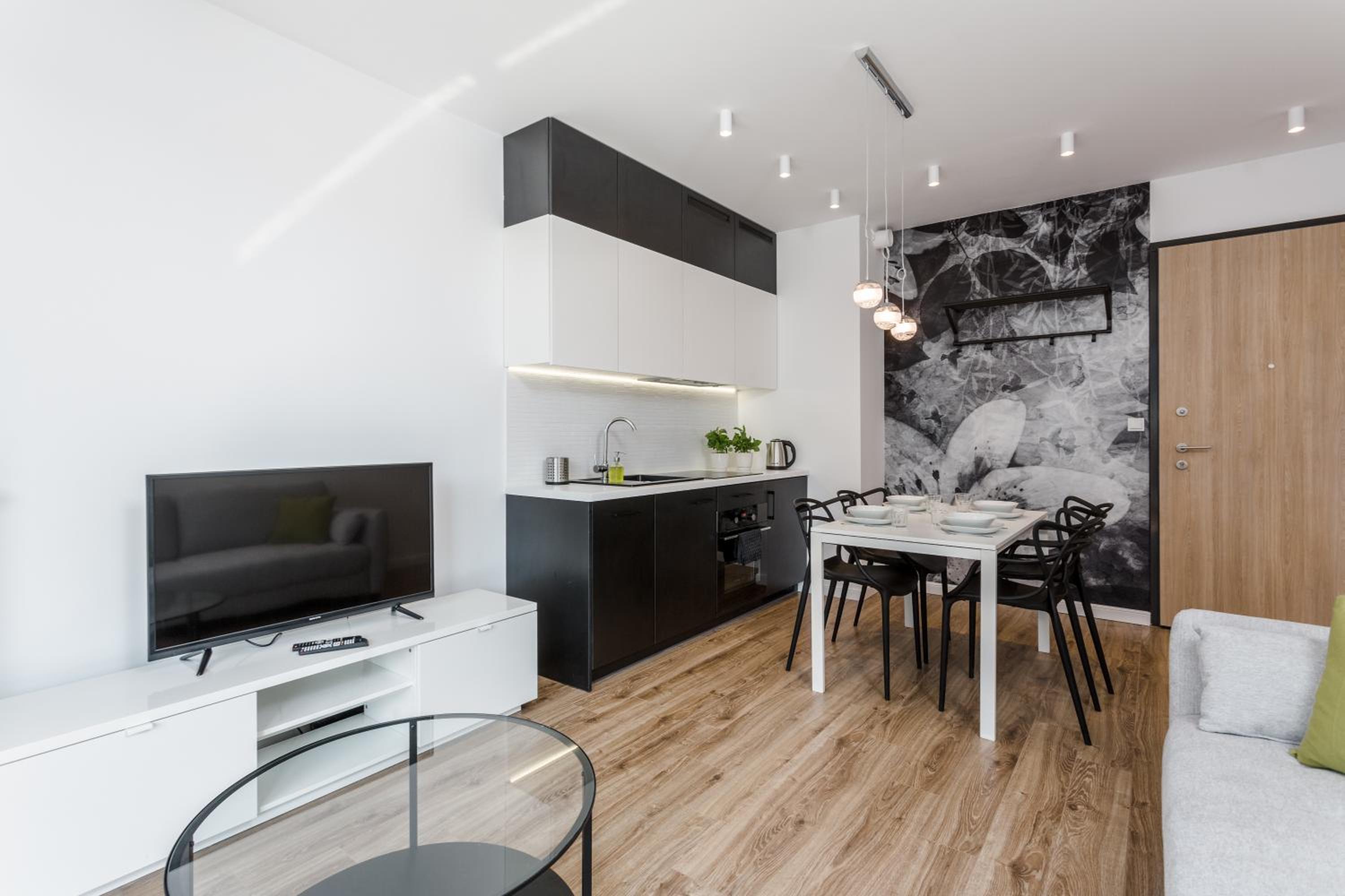 Chill Apartments Wola view 5