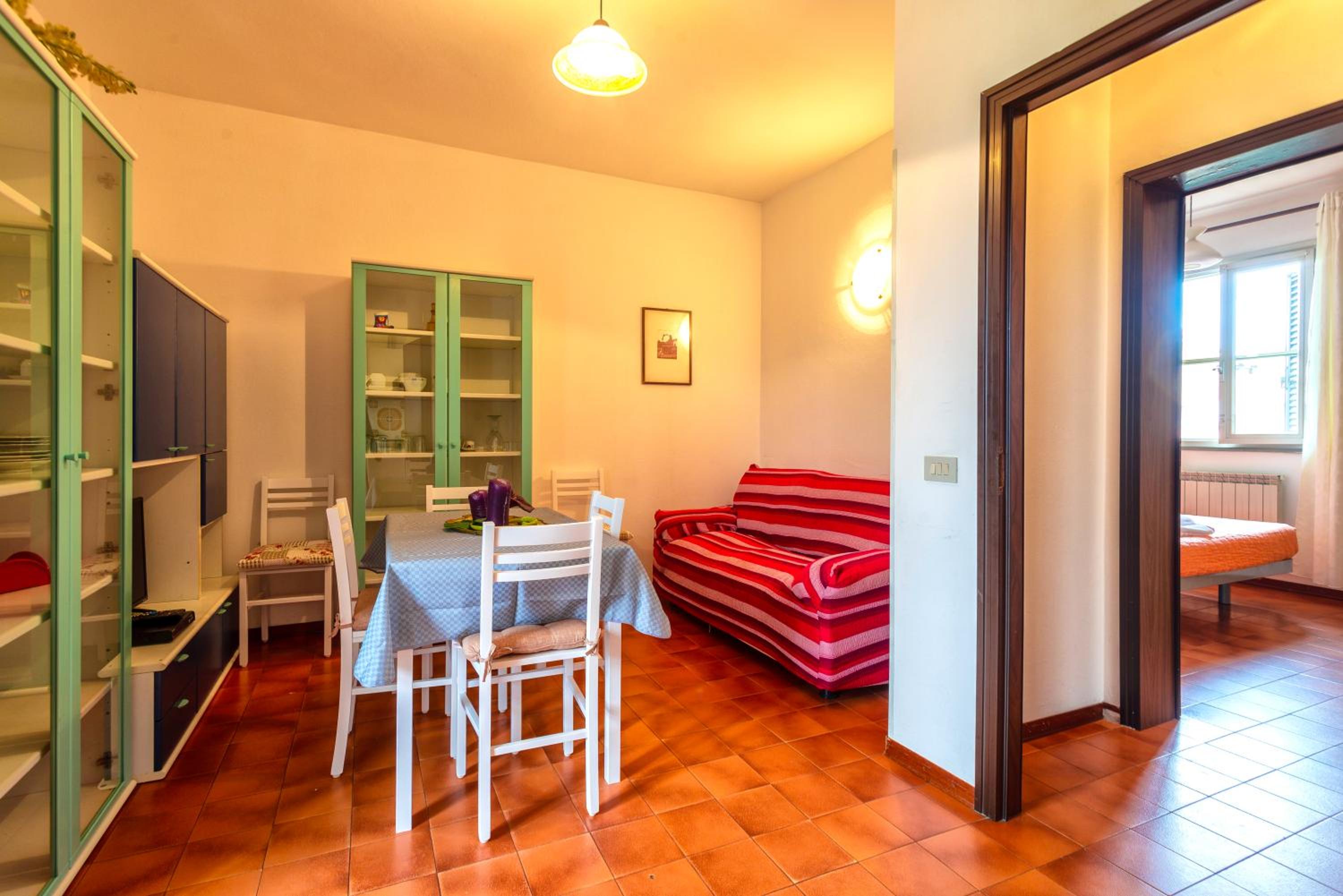 Agenzia Vear - Villa Serena view 2