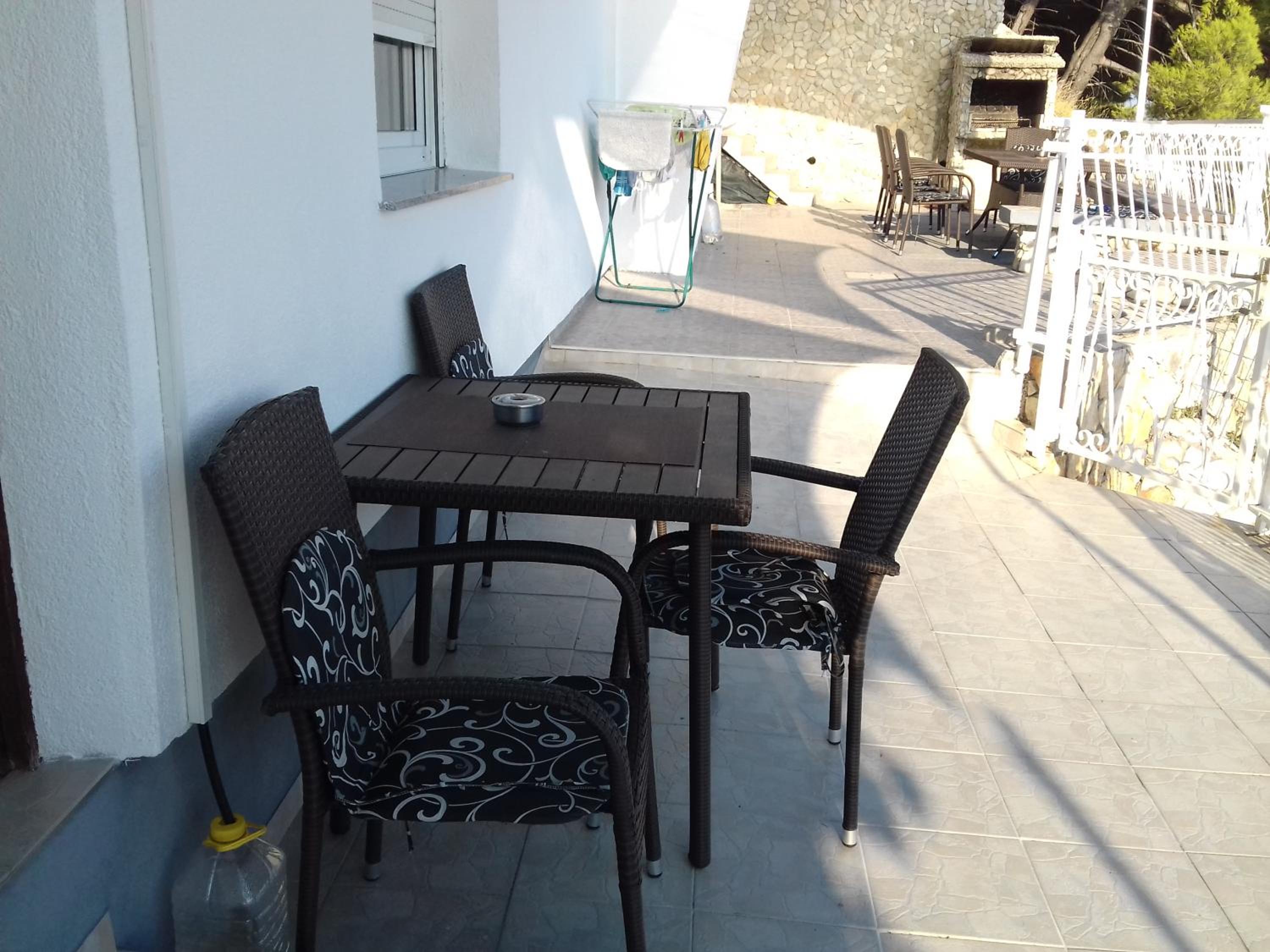 APARTMANI LAŠTRO view 4
