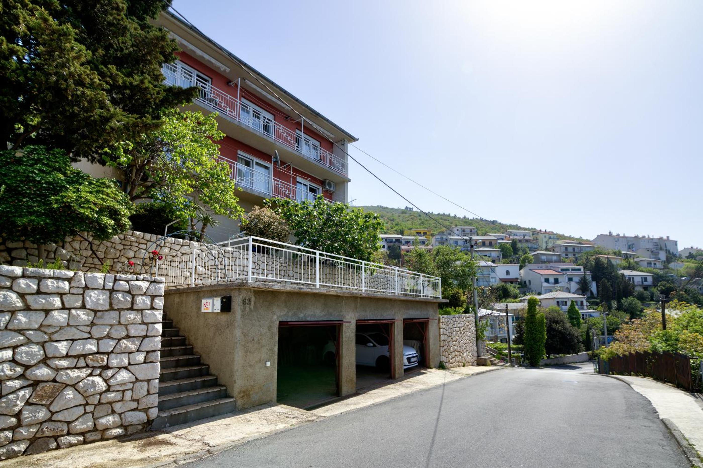 APARTMENT LUCA view 2