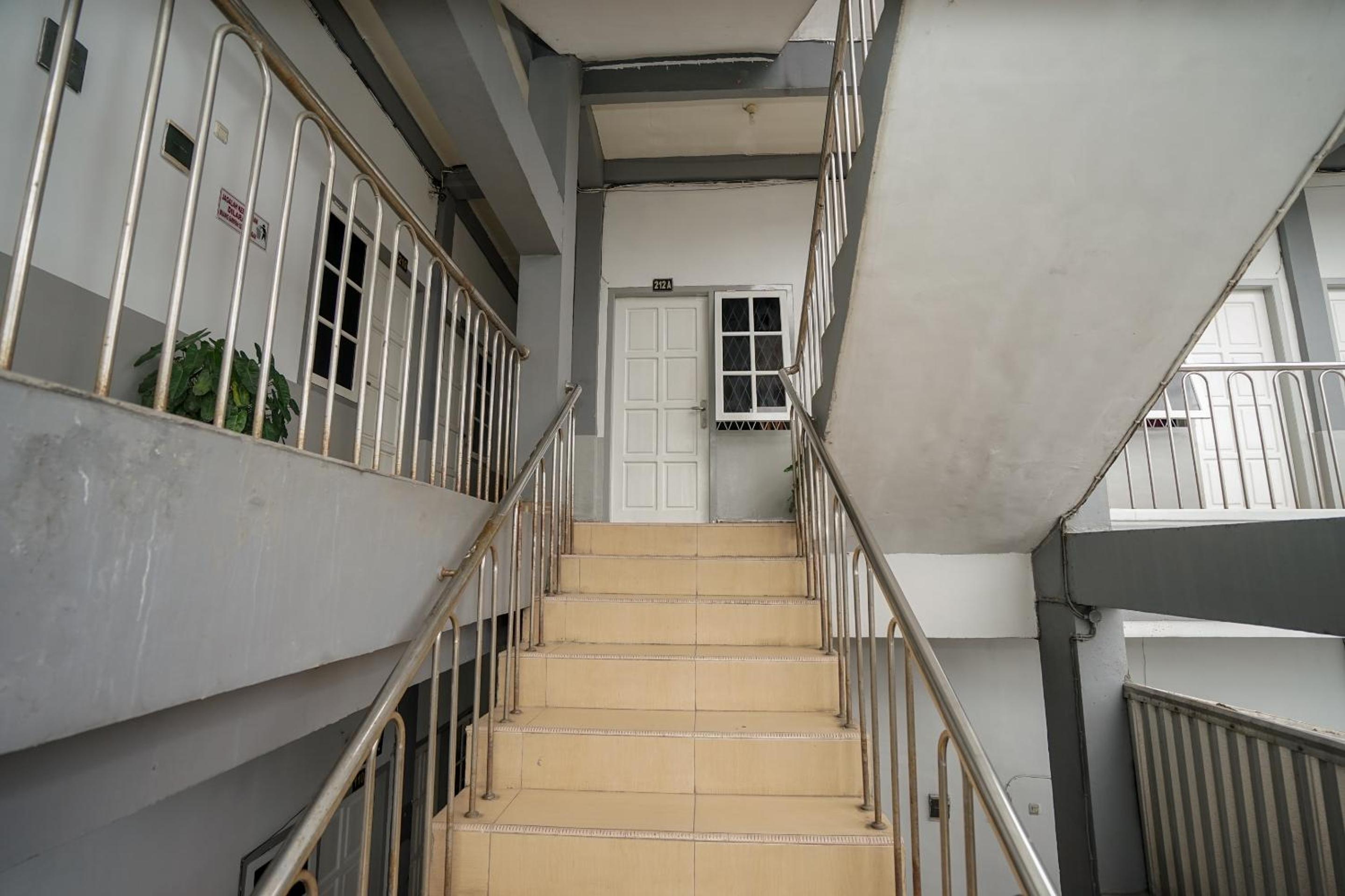 Balcony & Terrace