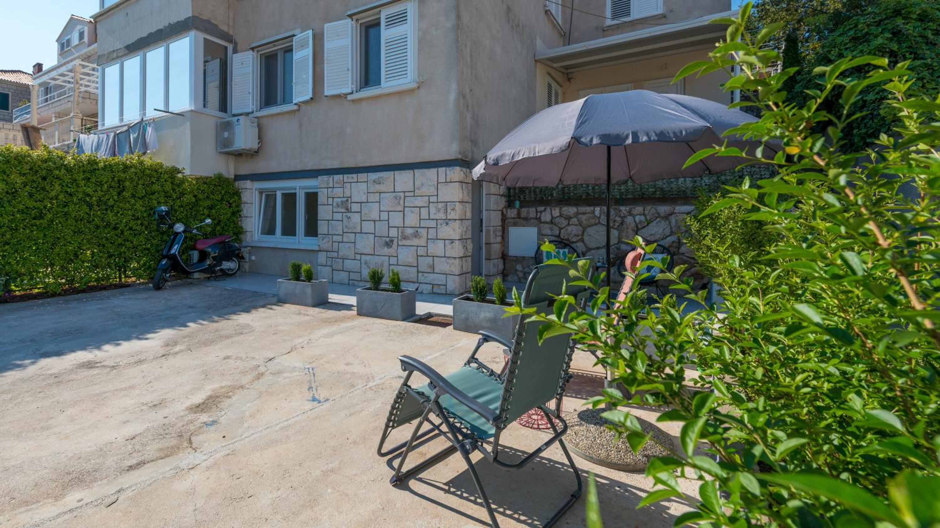 Brand New Studio With Terrace & Parking