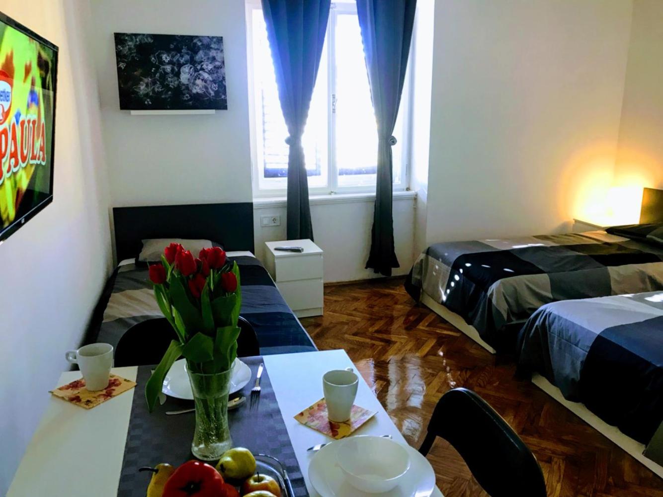 Pula Center Apartments and Rooms view 2