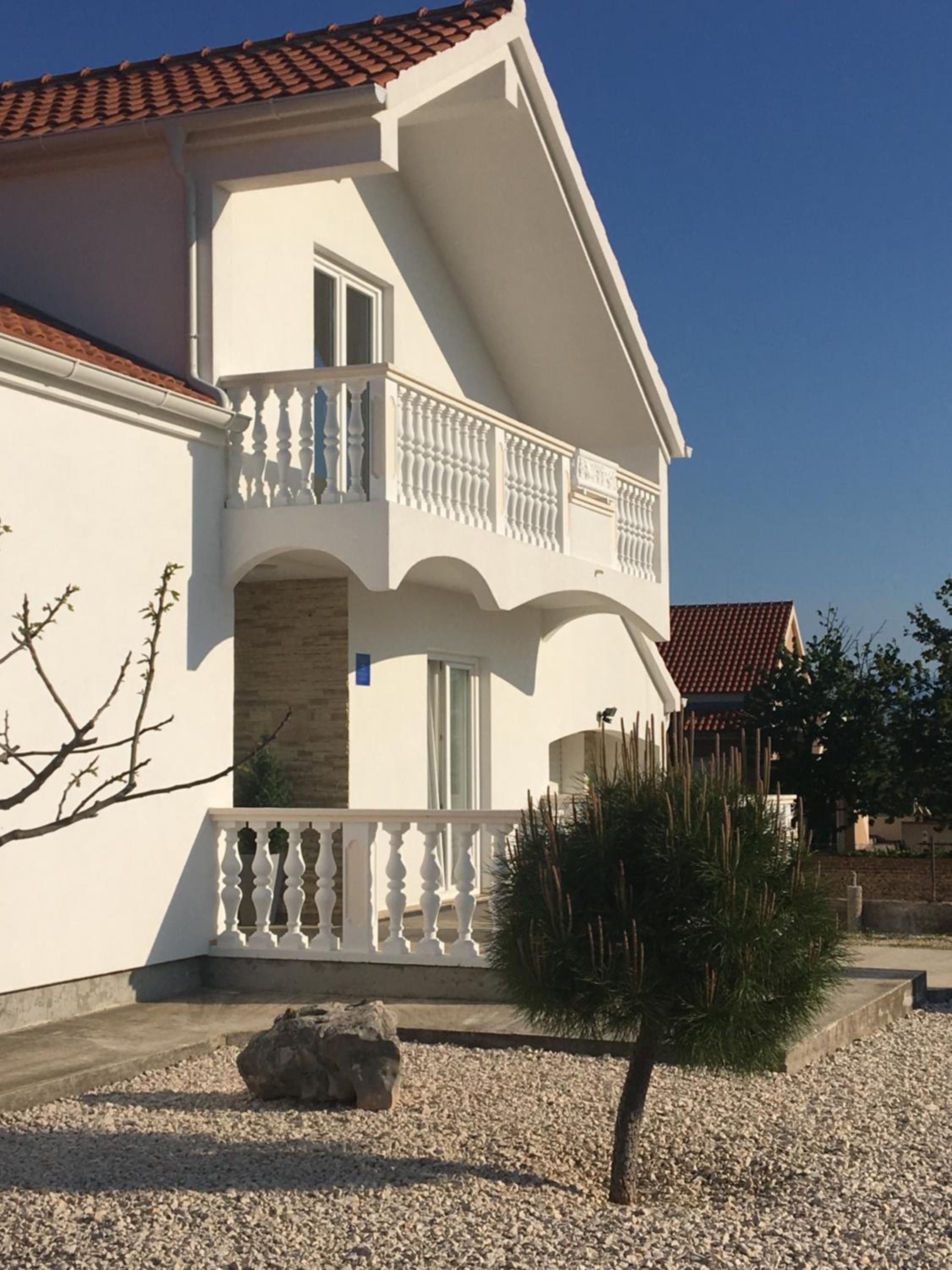 Villa Zerava Nin