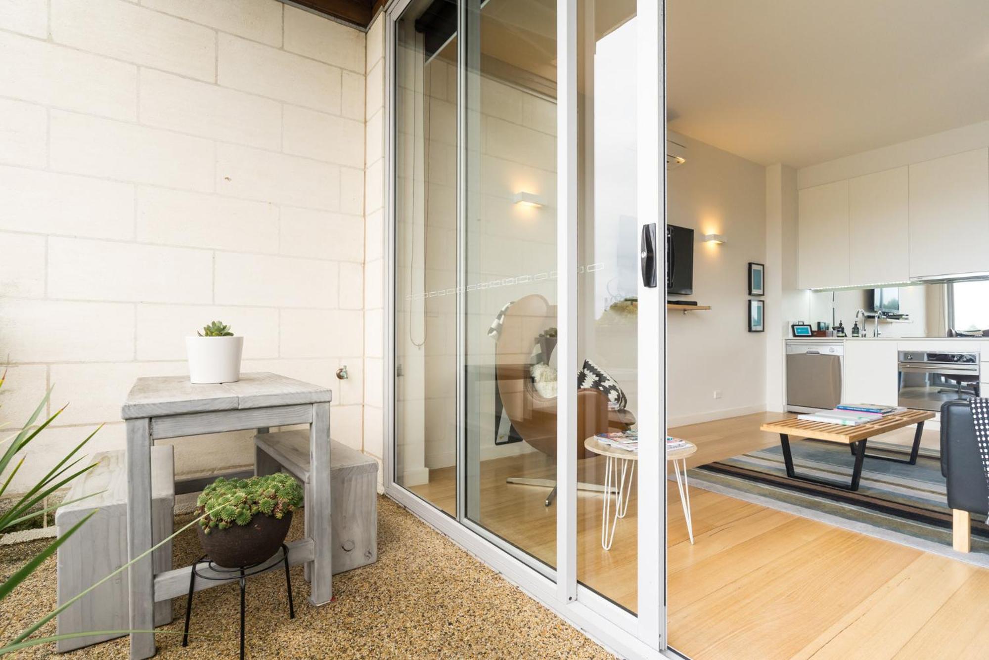 Aquabelle Apartments