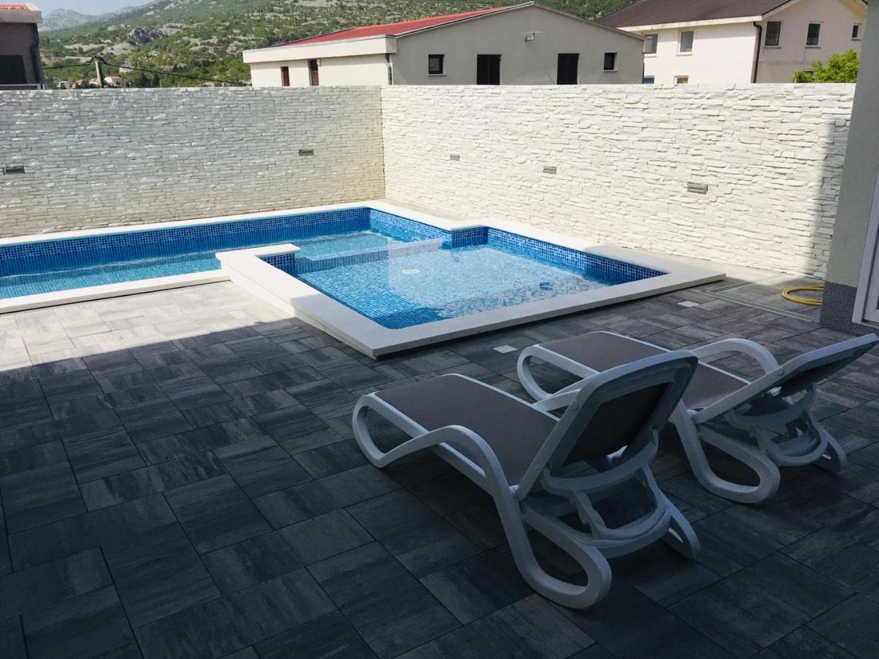 VILLA ŠUŠANJ 1 view 2