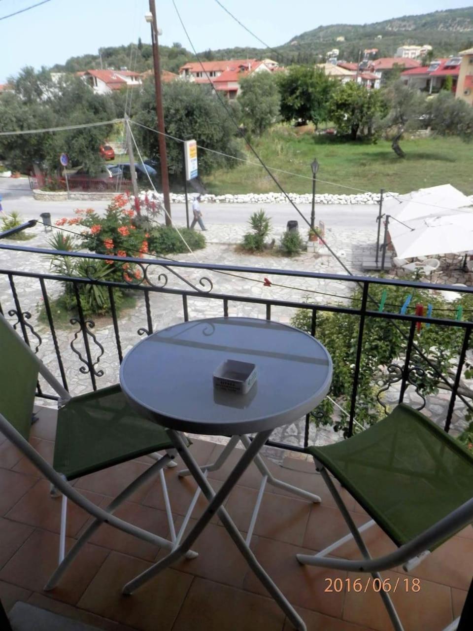 Photo 44