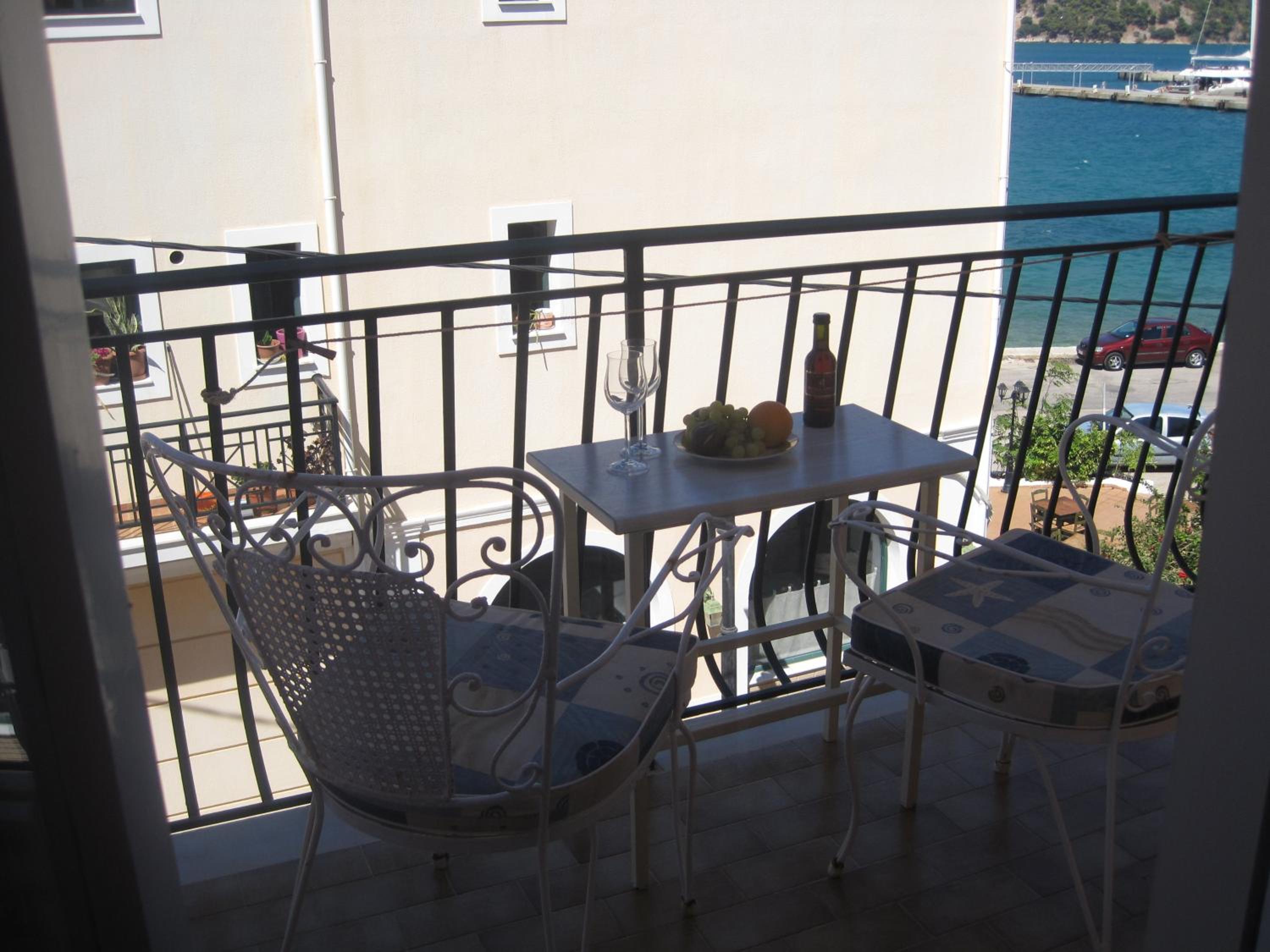 Marina rooms