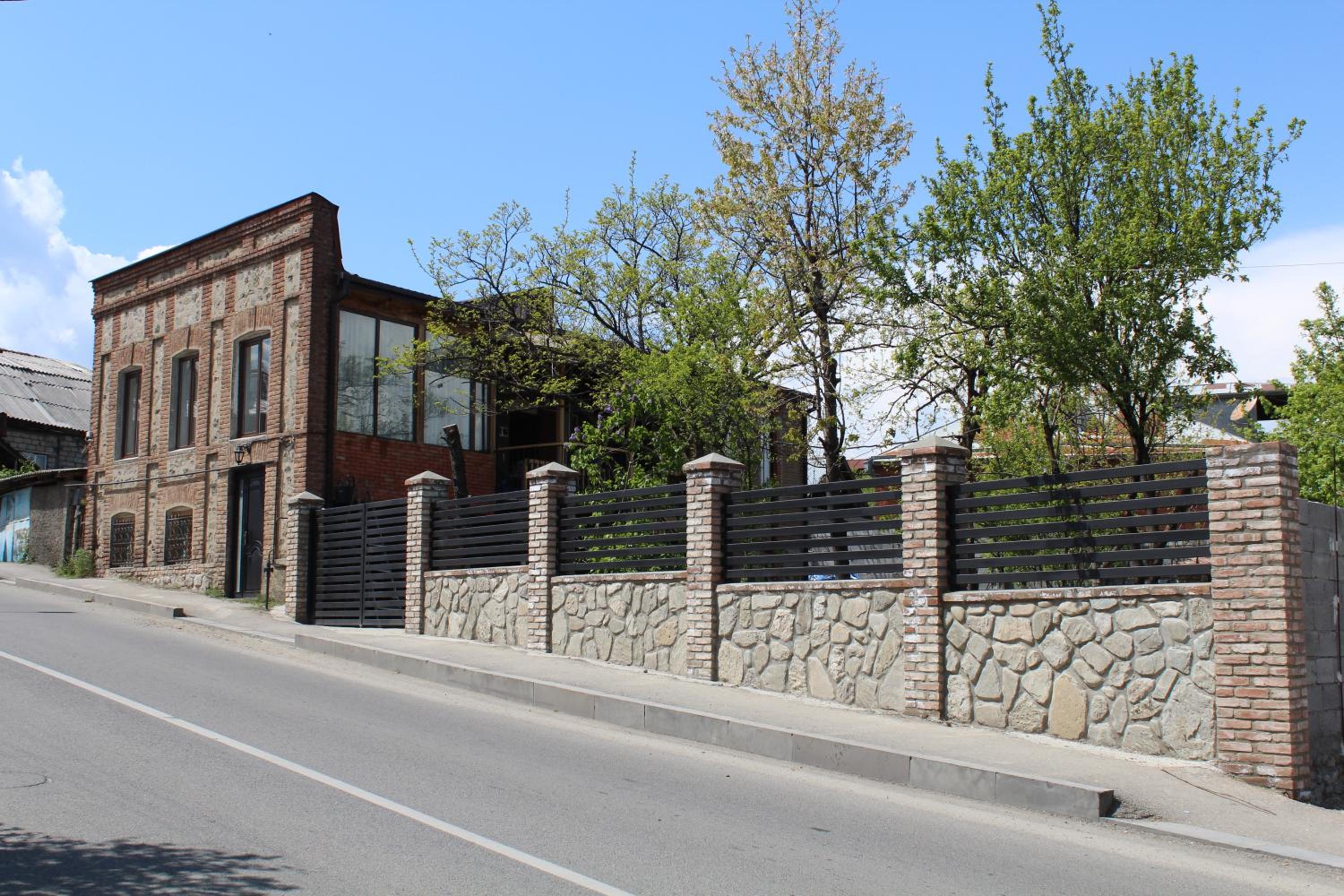 Photo 10