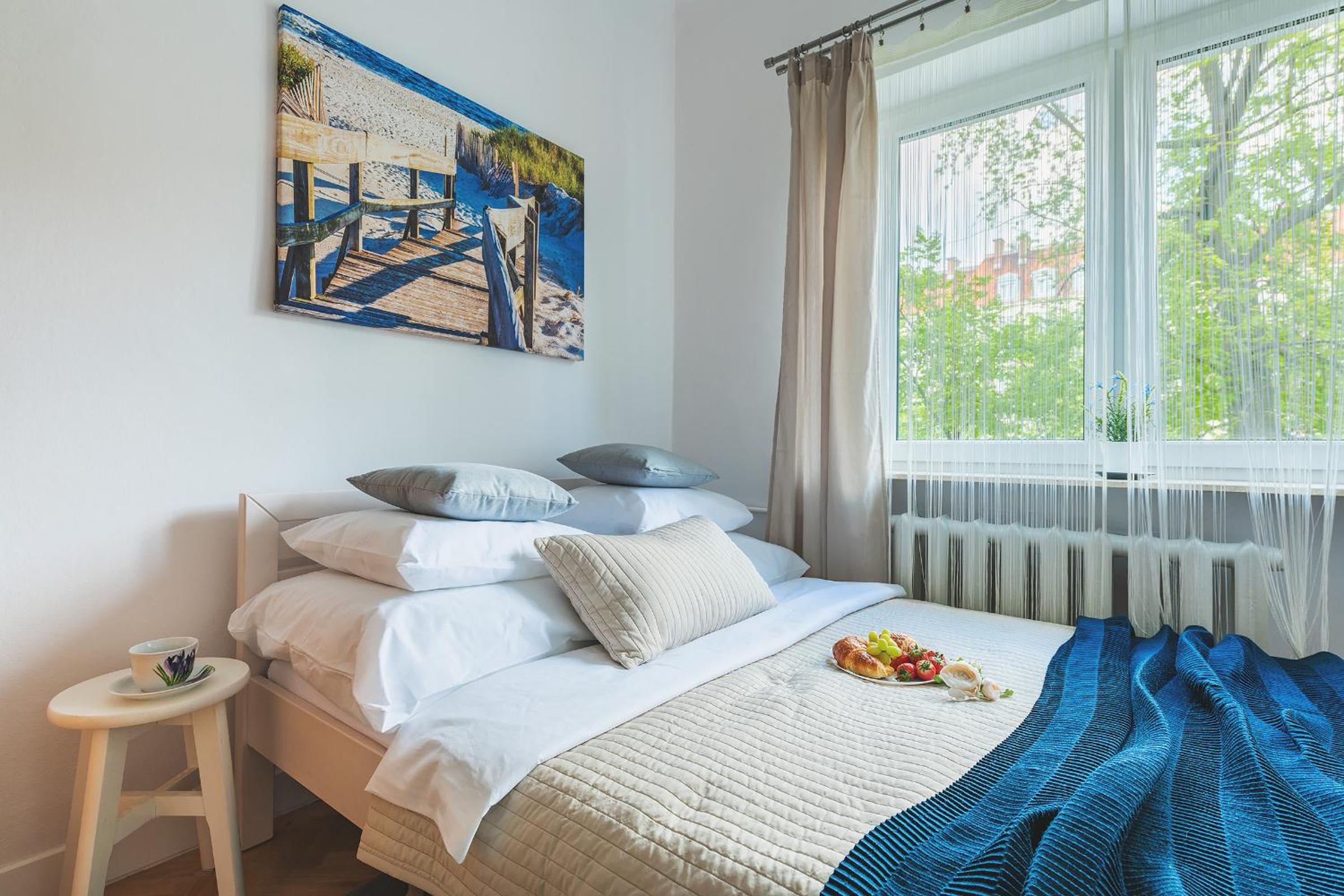 Zbawiciela Square P&O Serviced Apartments view 5