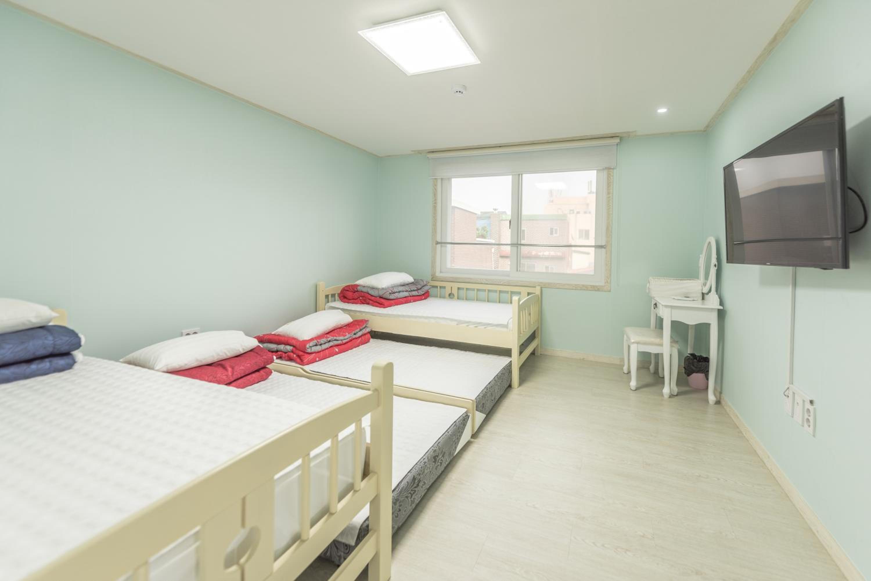 Big O Show Guesthouse
