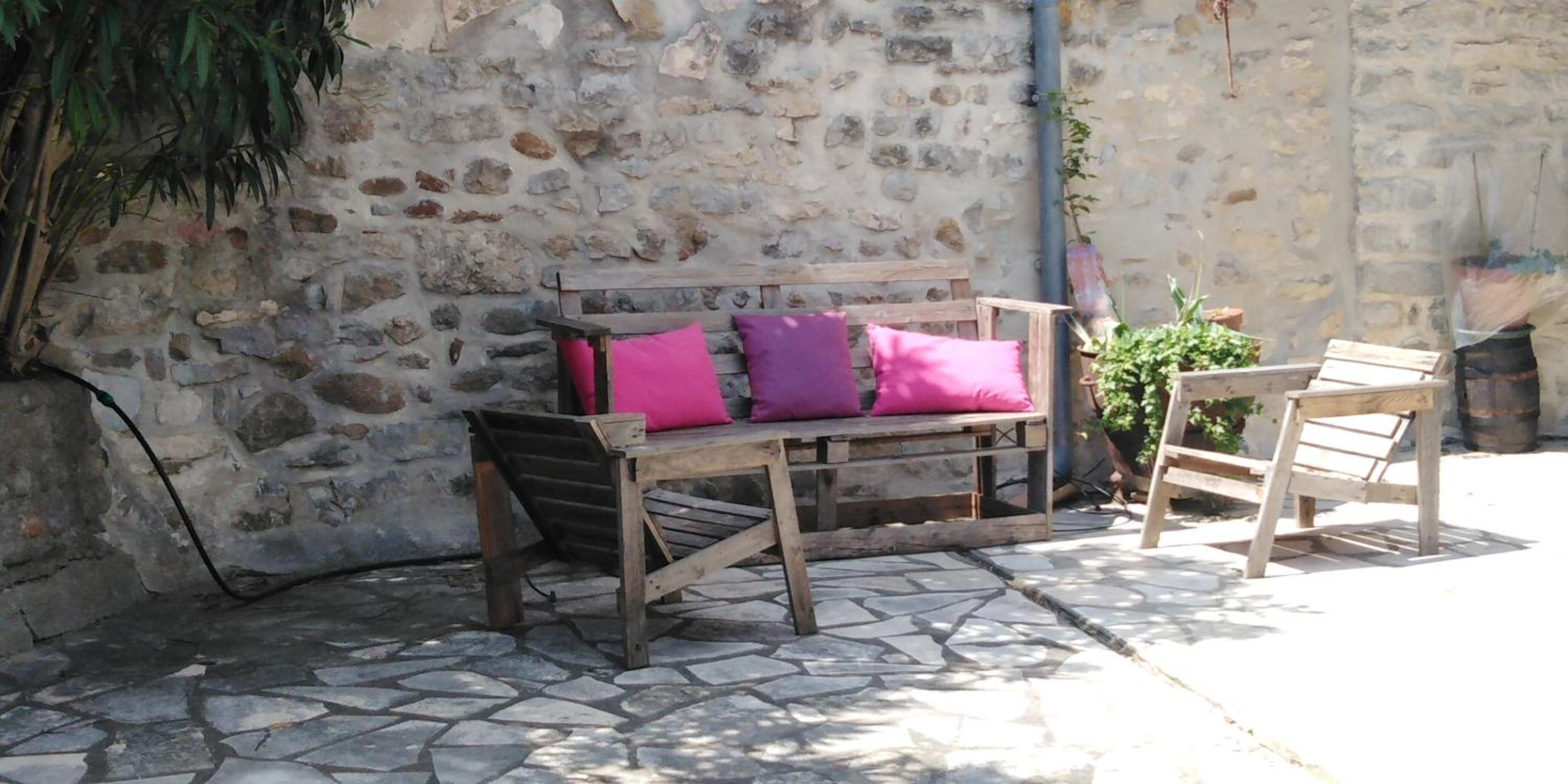 Photo 10