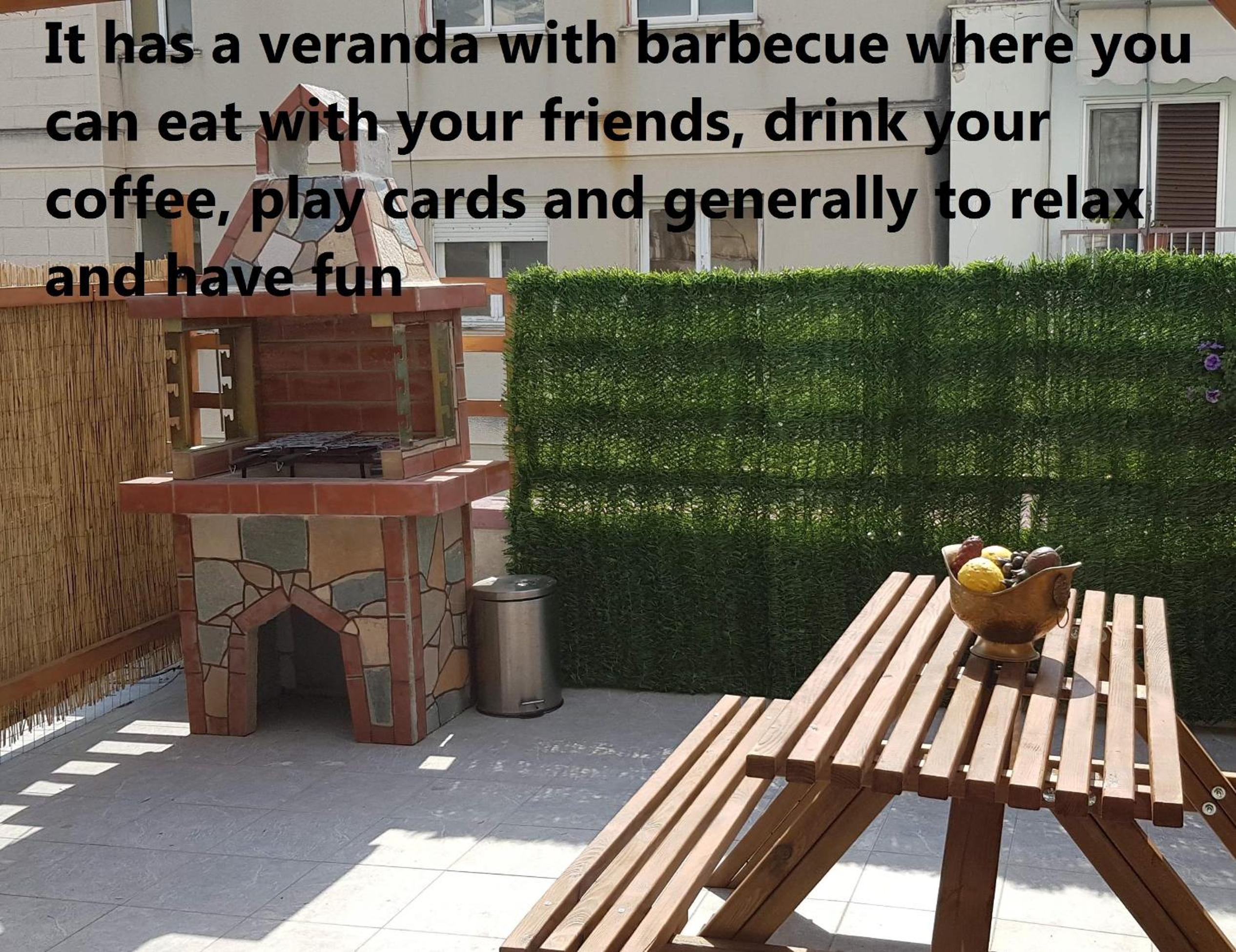 City's Center Lux. Apt. for 4 persons and BBQ view 3