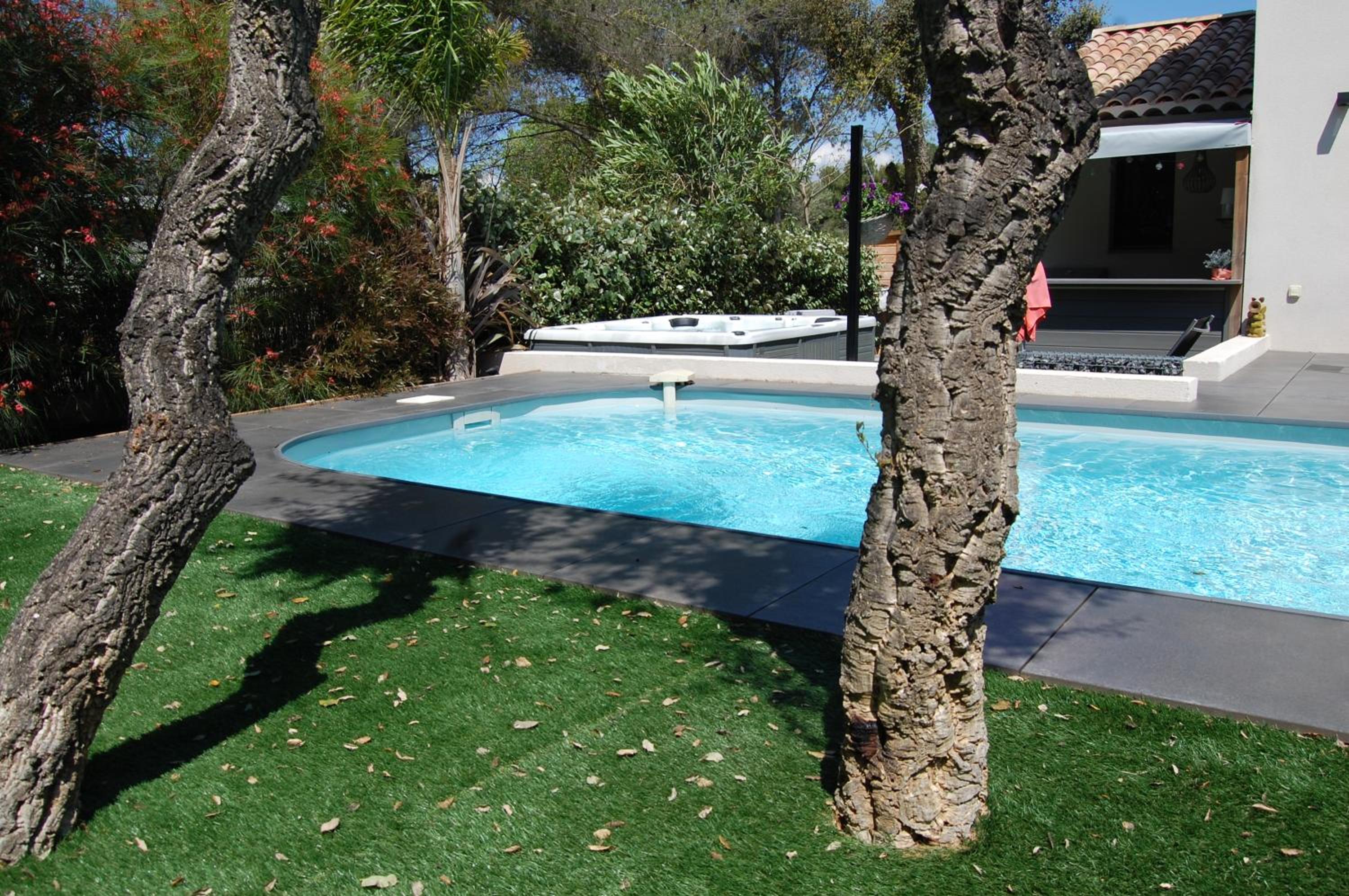 Le Clos des Barelles view 5