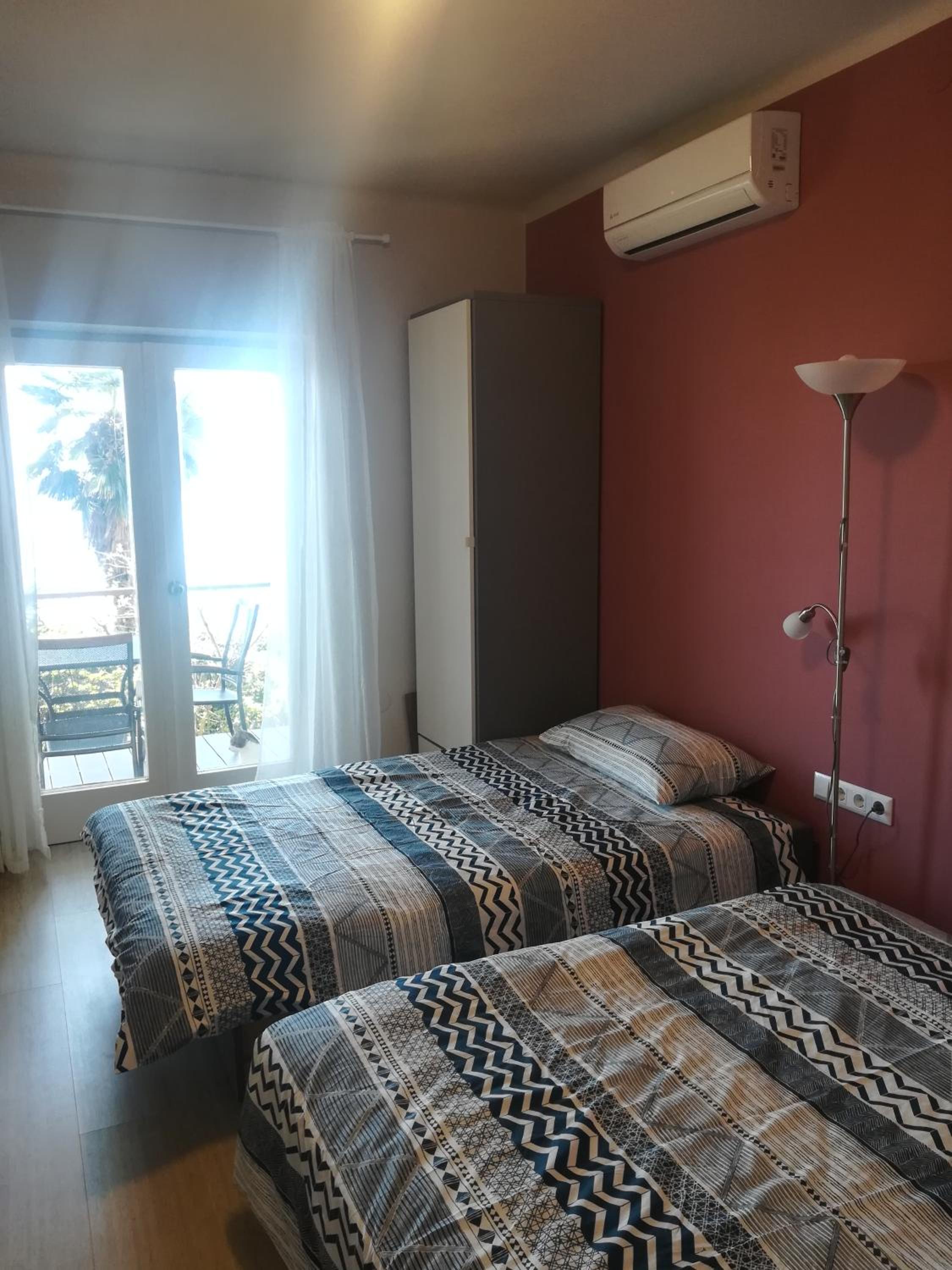 Studio apartman Arni