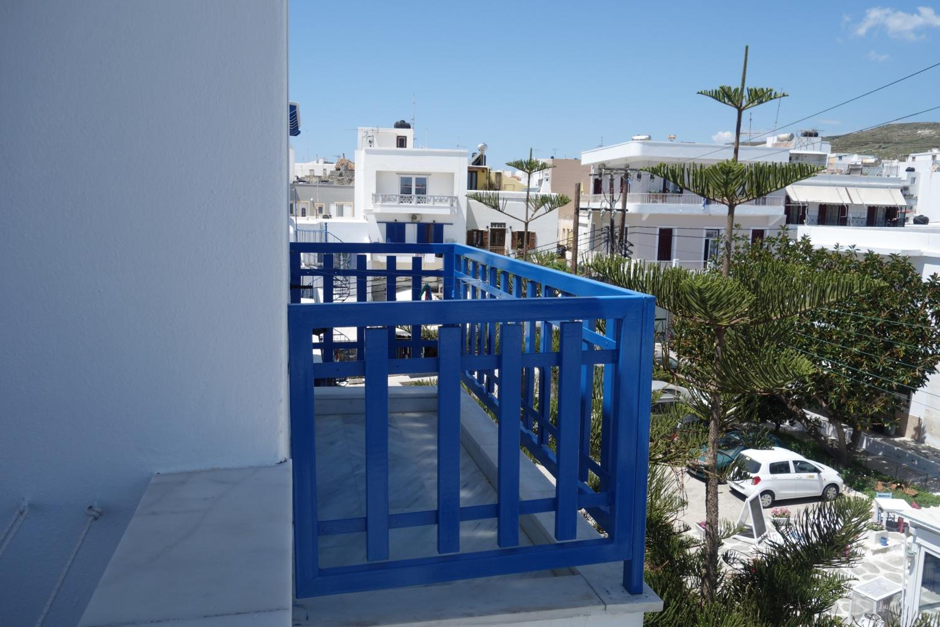 Noe Rooms