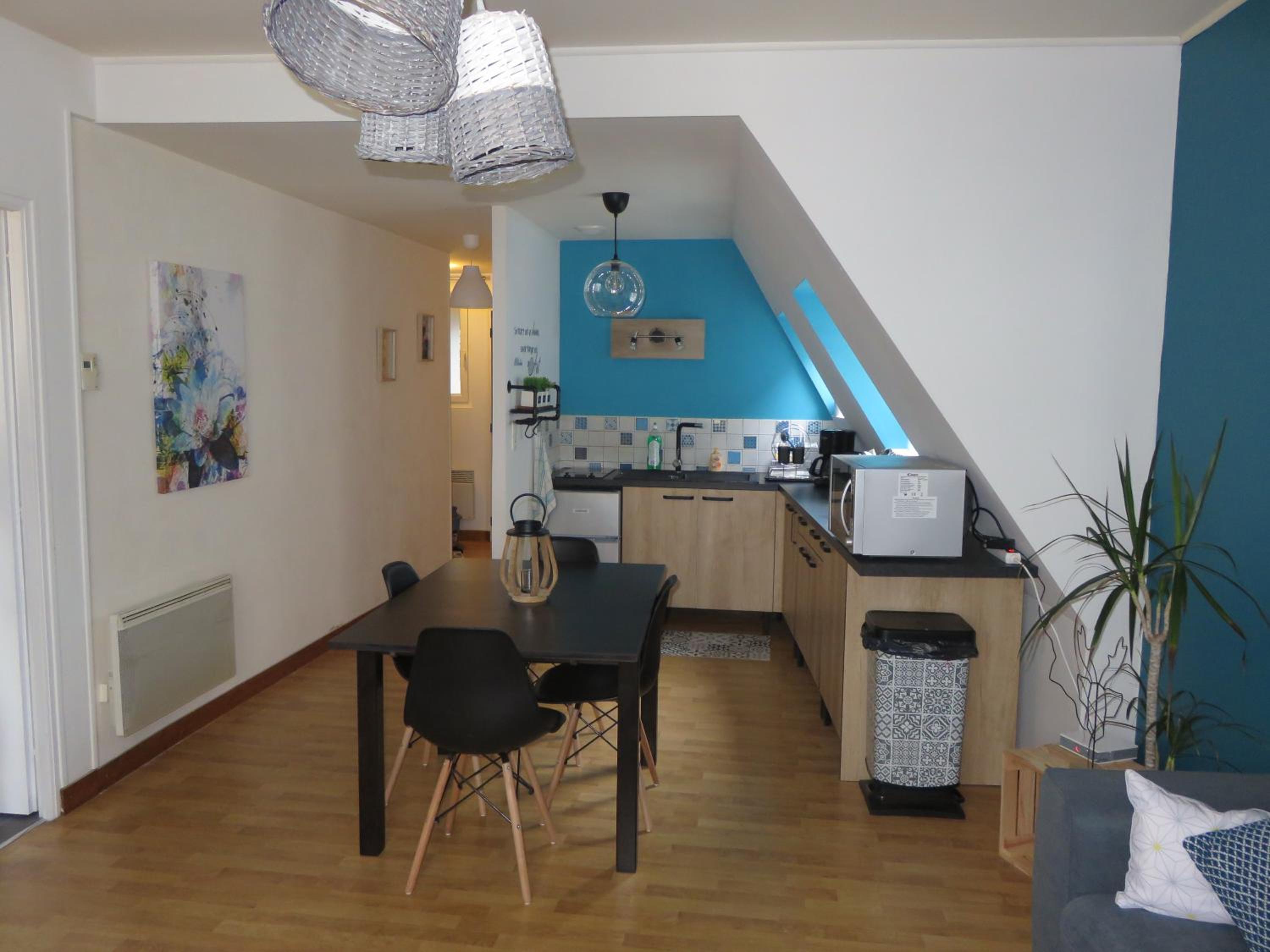 Grand appartement chaleureux view 3