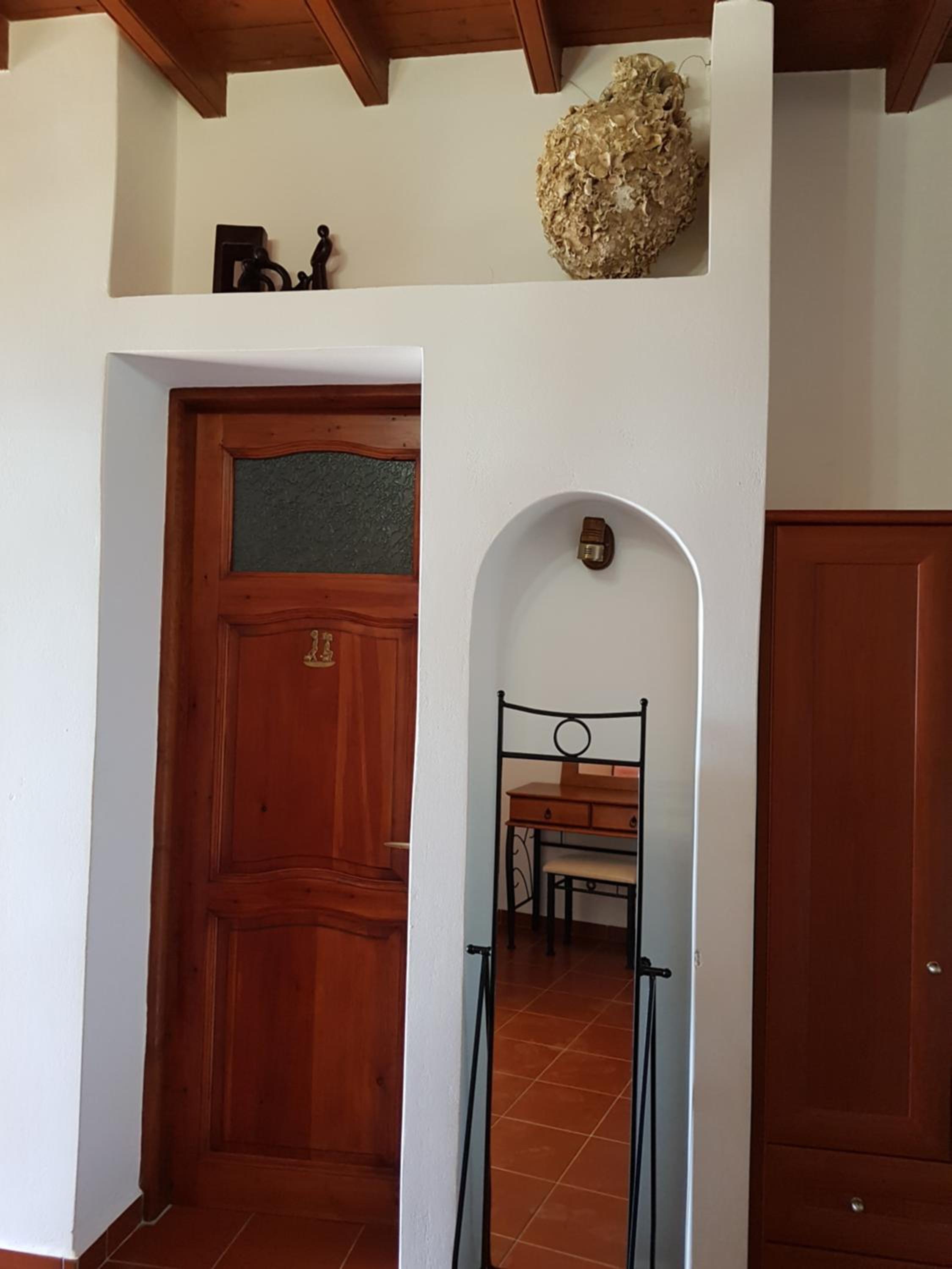 Photo 33