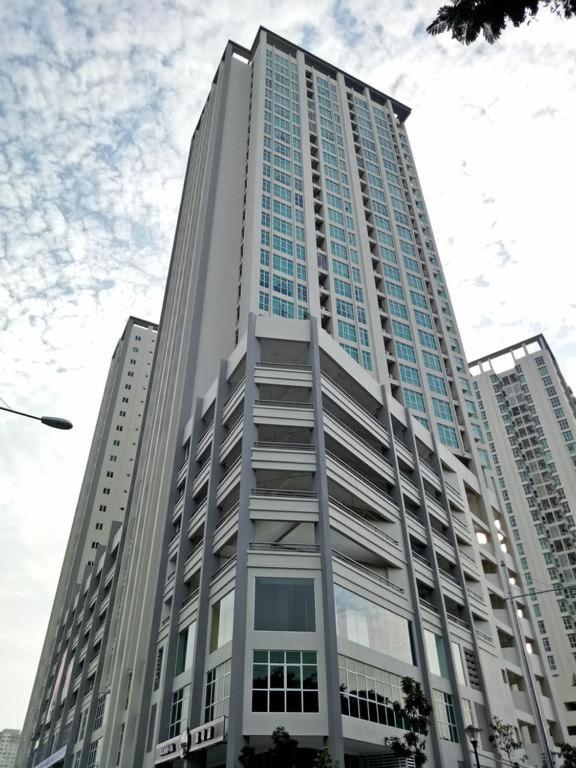 Strait Garden Suites X Ace Pro @ George Town photo 2
