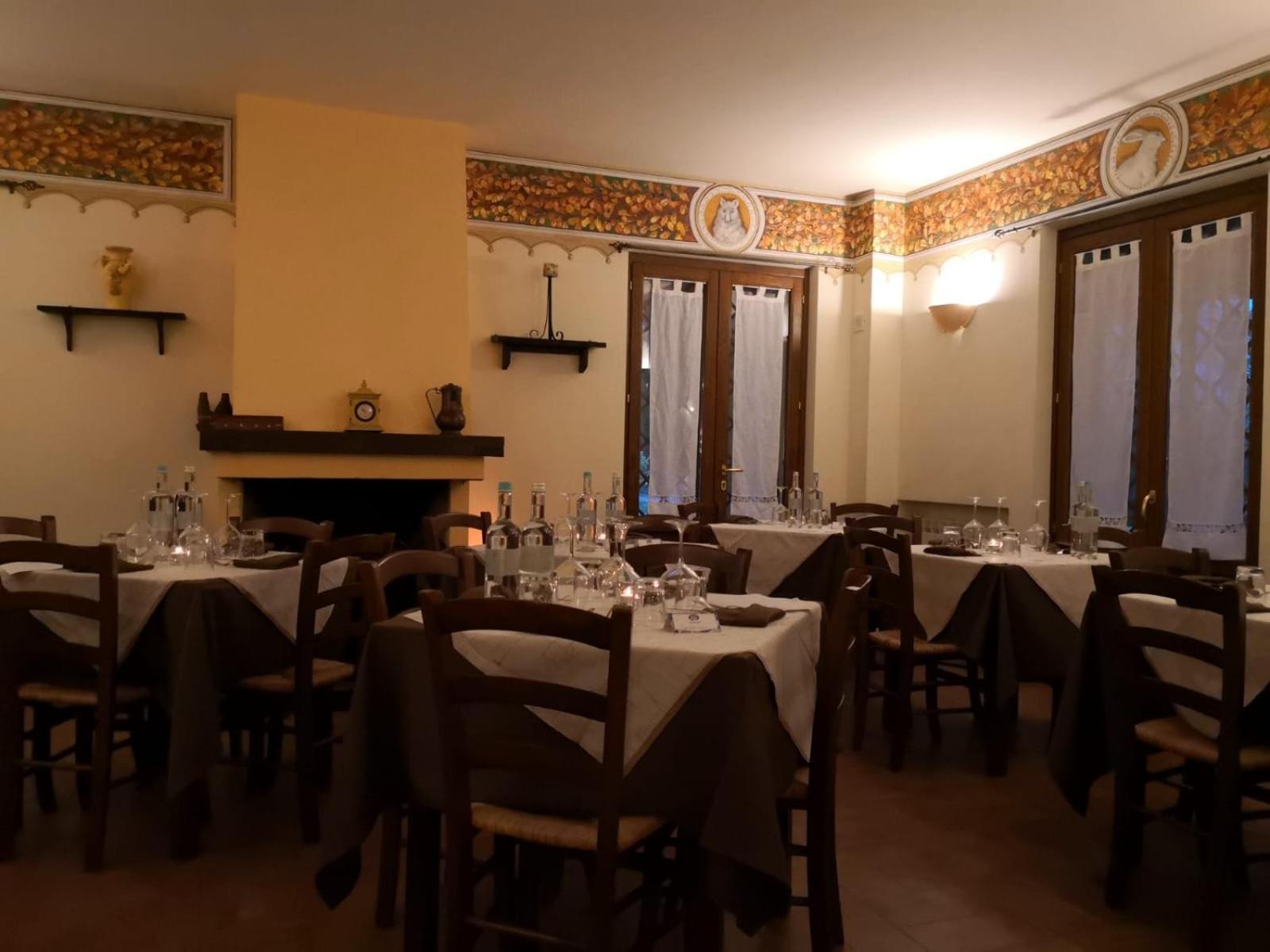 restaurant