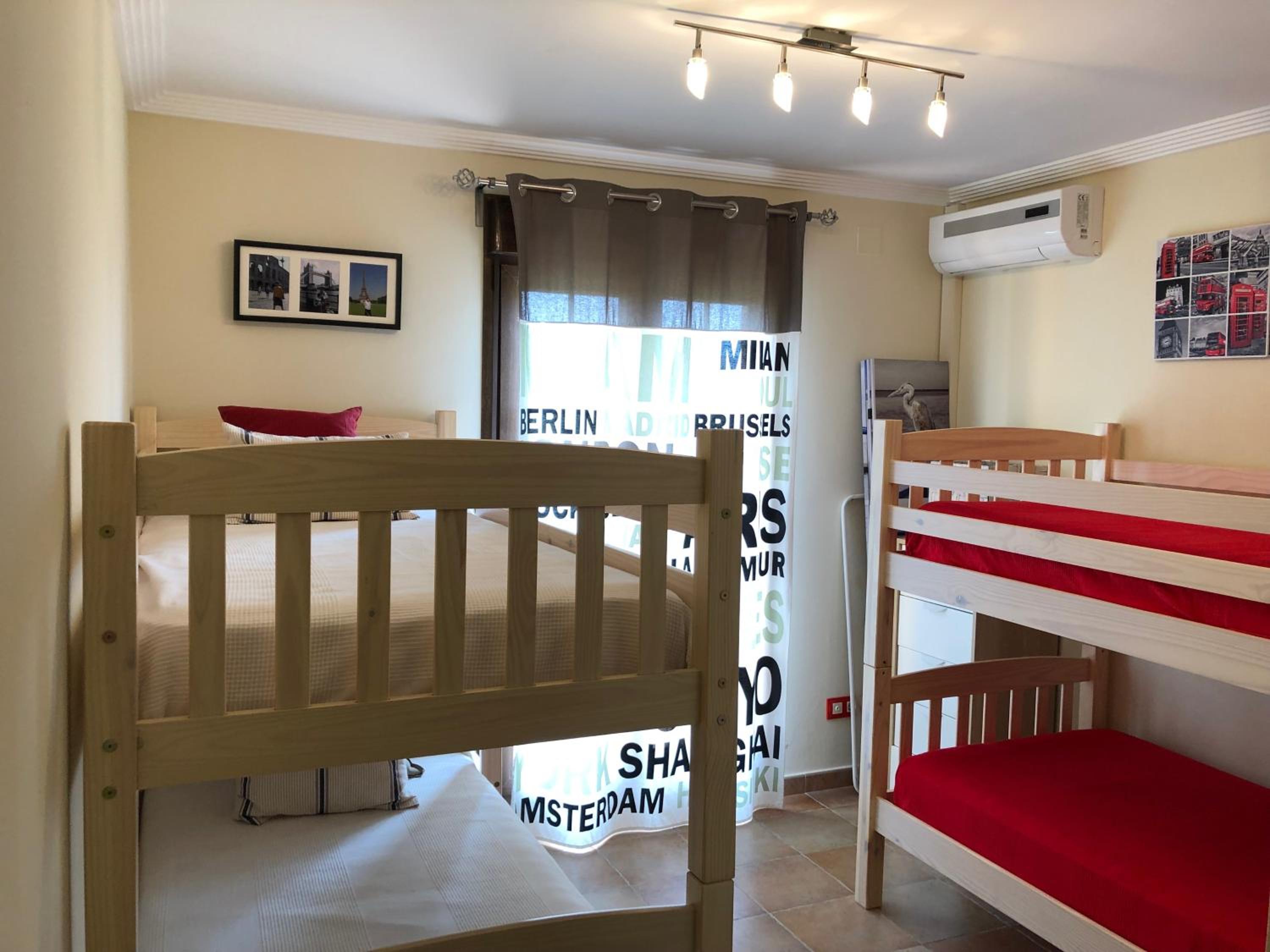 APARTAMENTO URBANIZACION DE LUJO EN PRIMERA LINEA DE PLAYA ISLA CANELA — photo 4