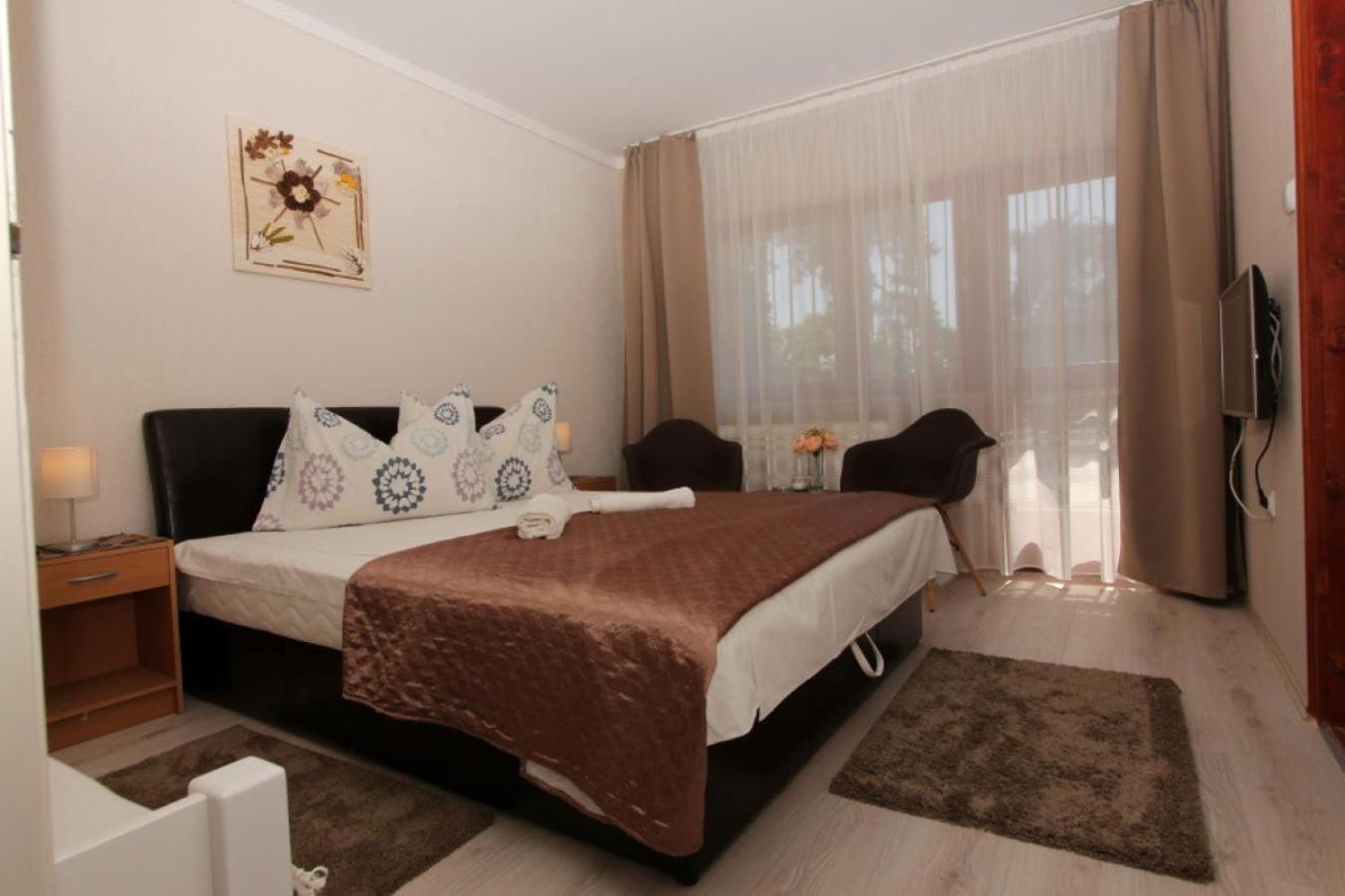 Ariel apartmanok view 2