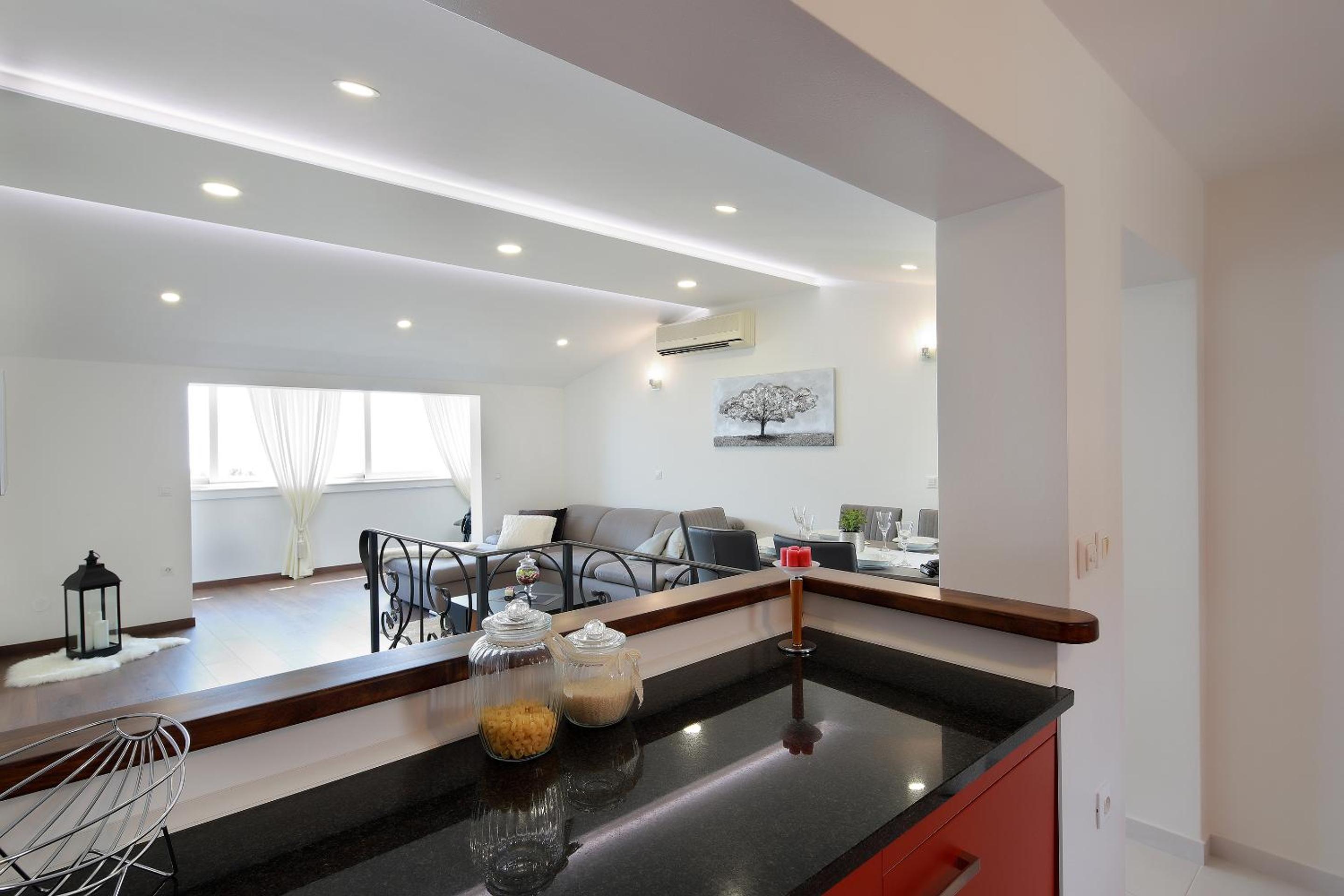 LUX SEAVIEW APARTMENT POLJANE