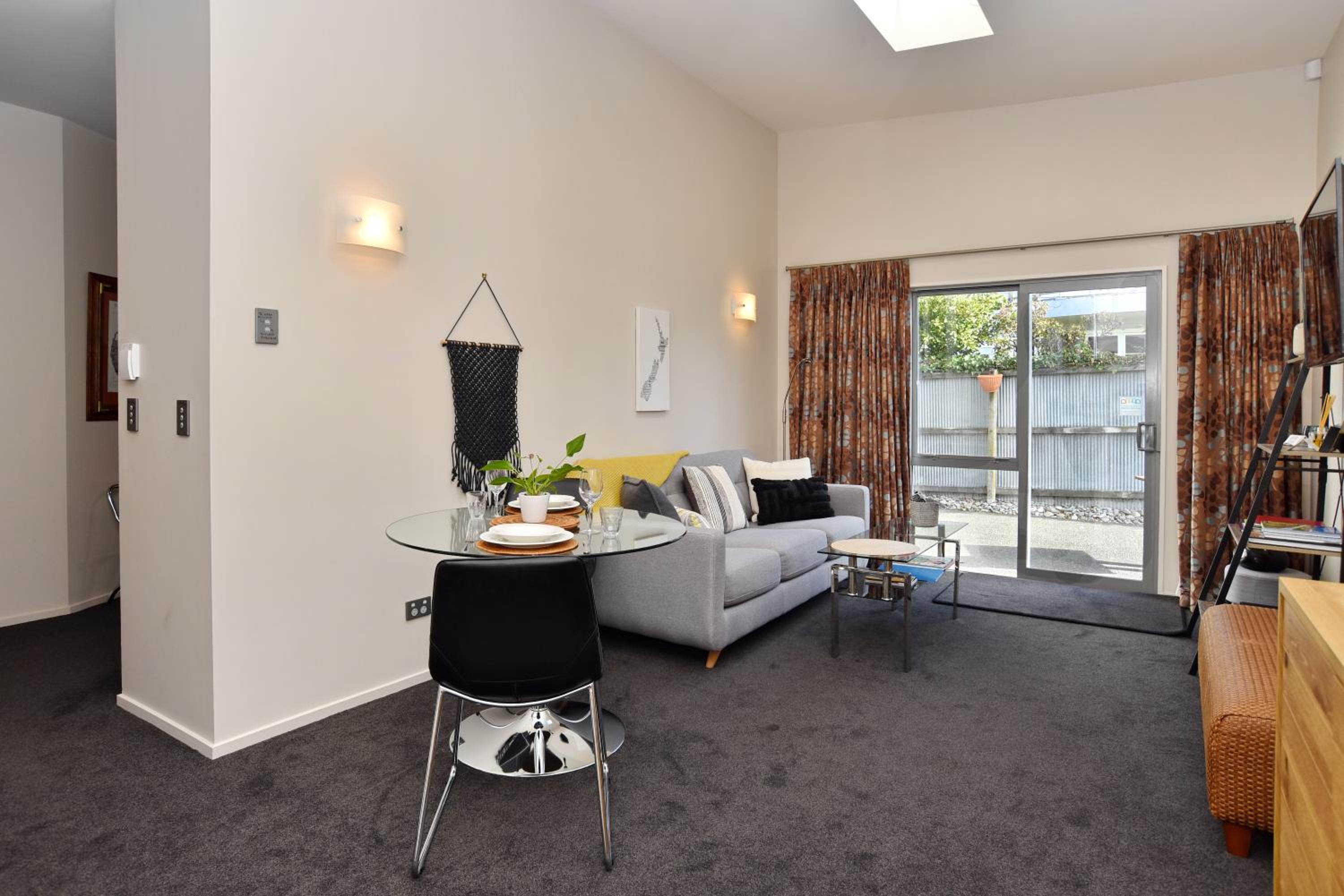 The Apartment Within - Christchurch Holiday Homes