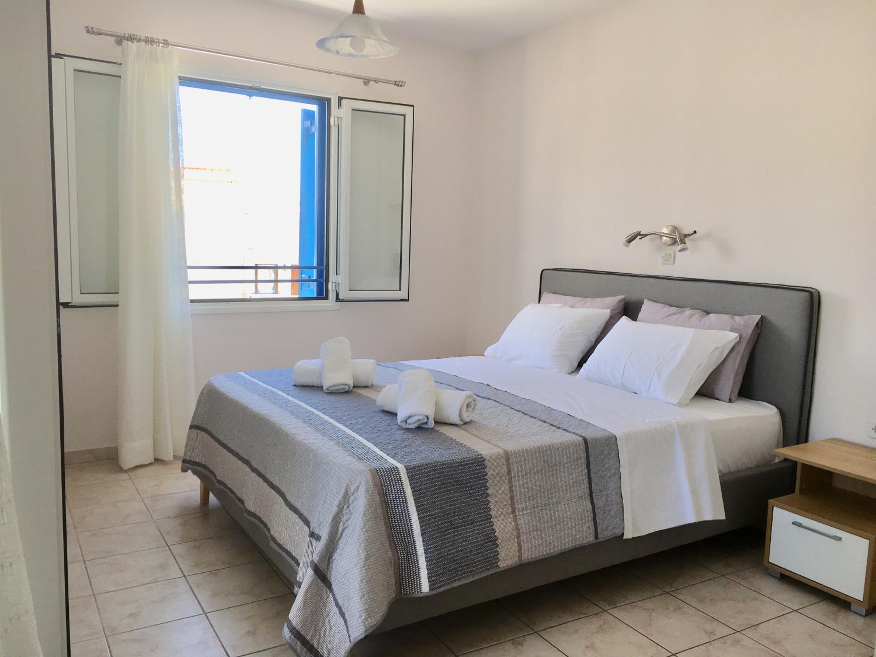 Noe Rooms