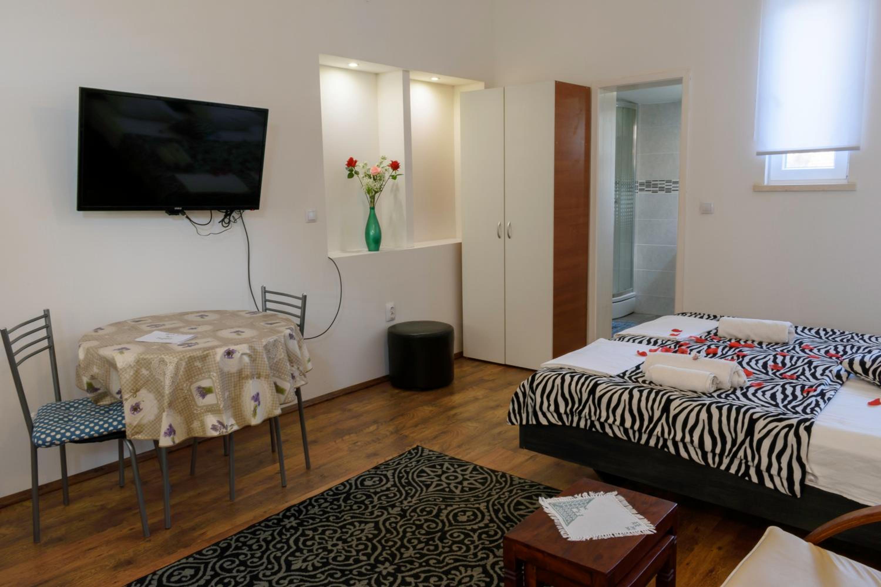 Dino and Jele Apartments
