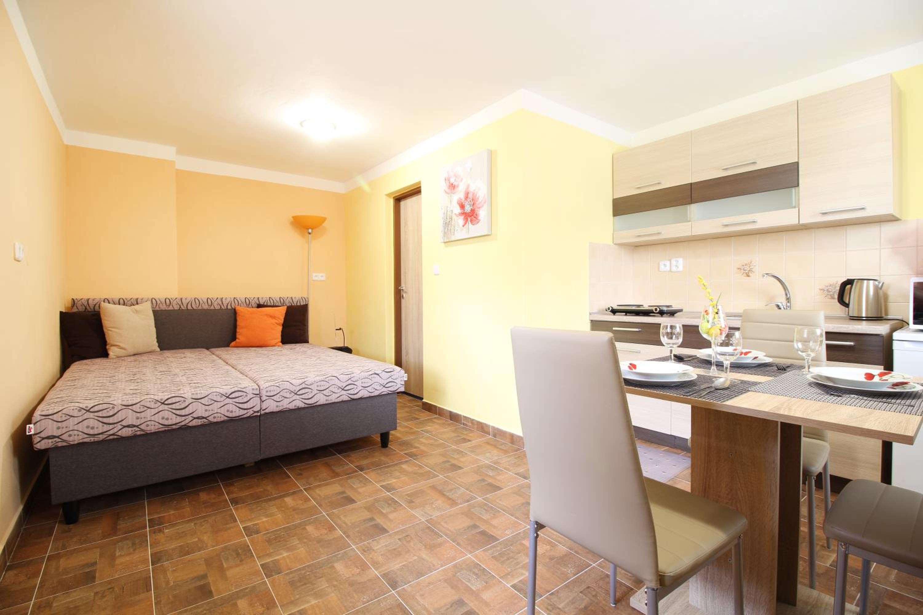 Apartmány včelka