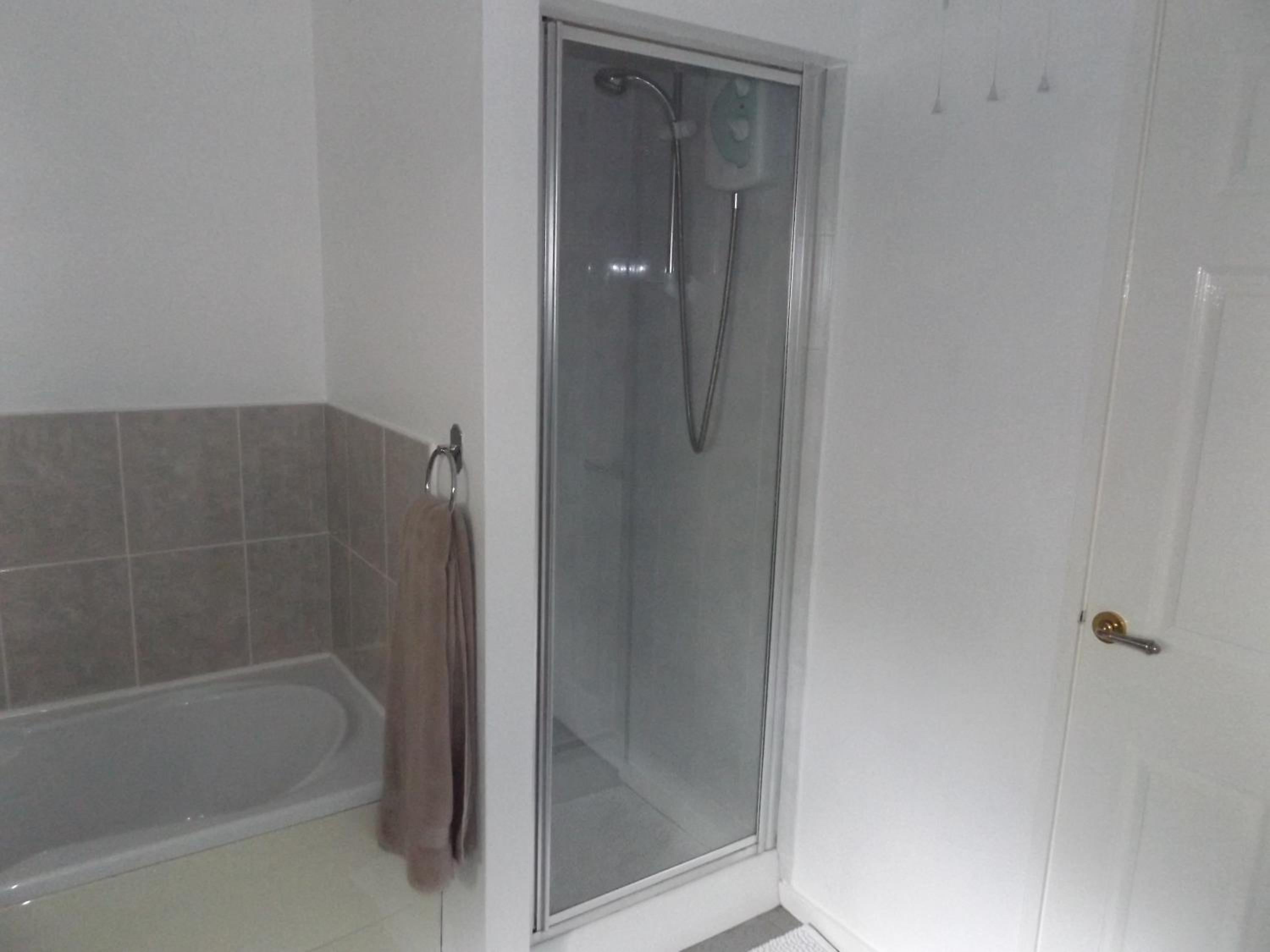 Family guest suite in Cheselbourne view 5