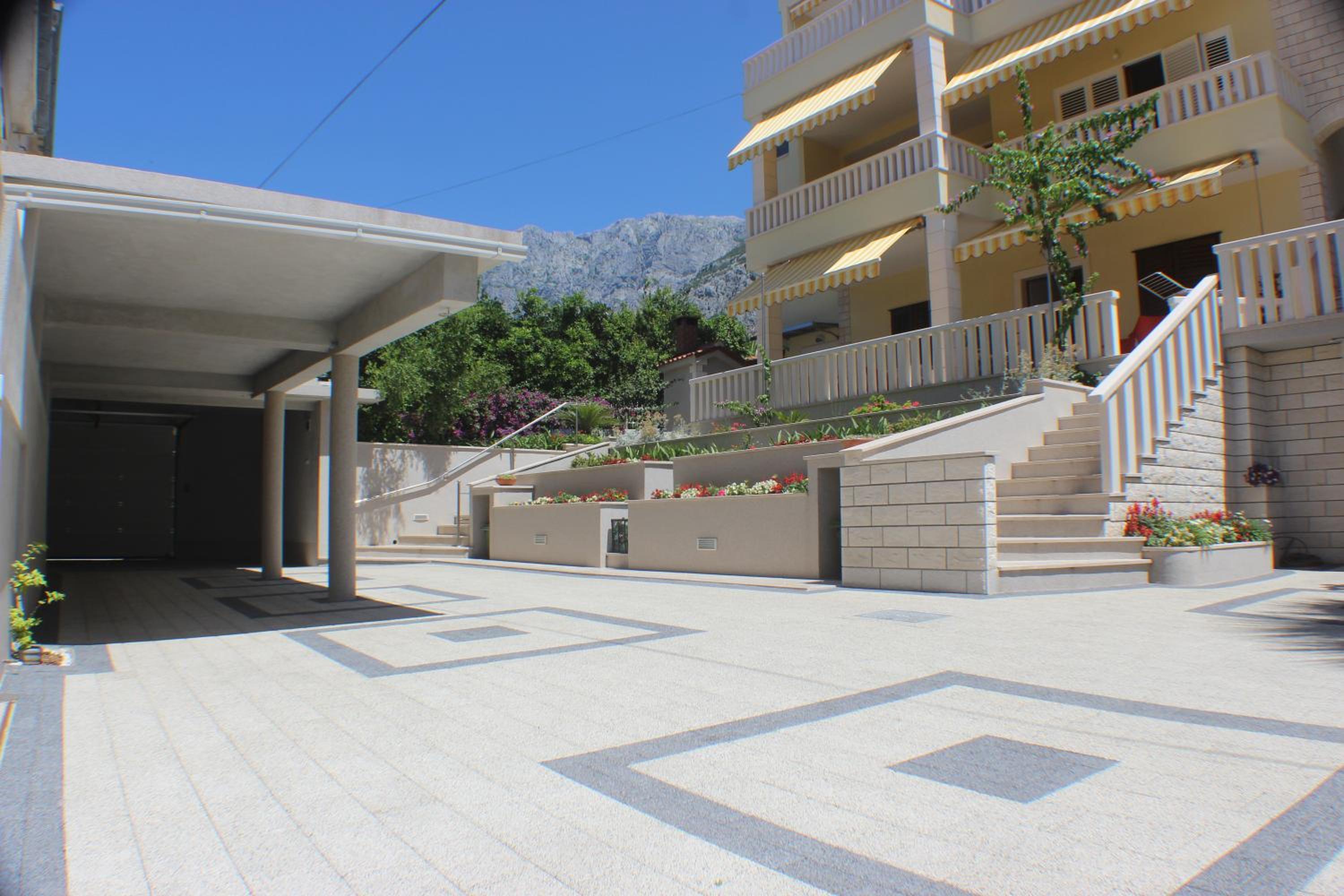 MG Ravlic Apartments view 4