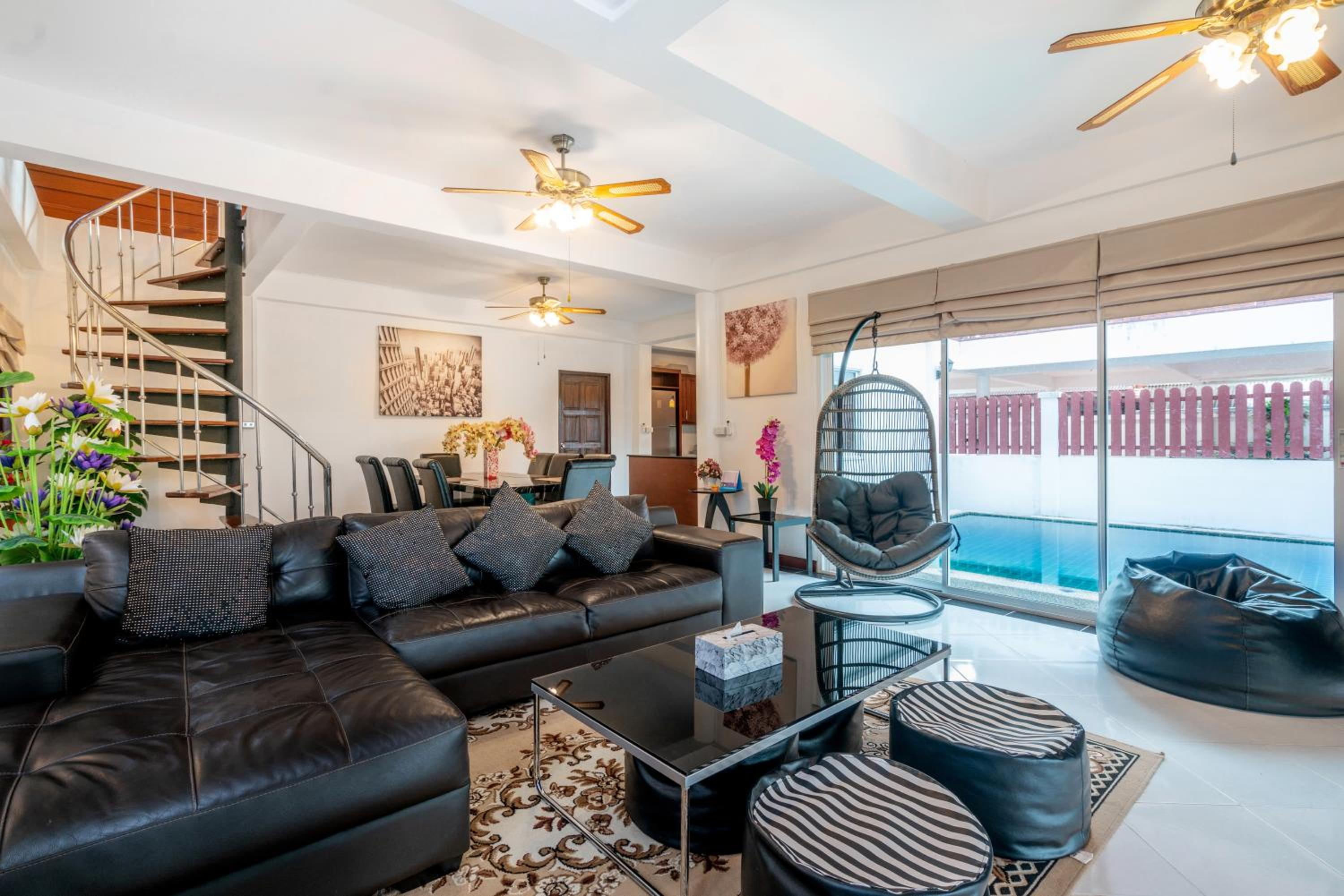 Hotel Naiyang Beach Pool Villa