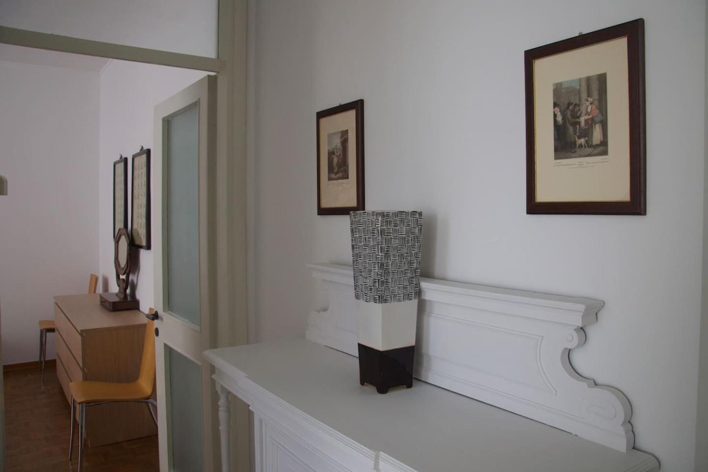 Bright apartment for 5 close to Isola district photo 3