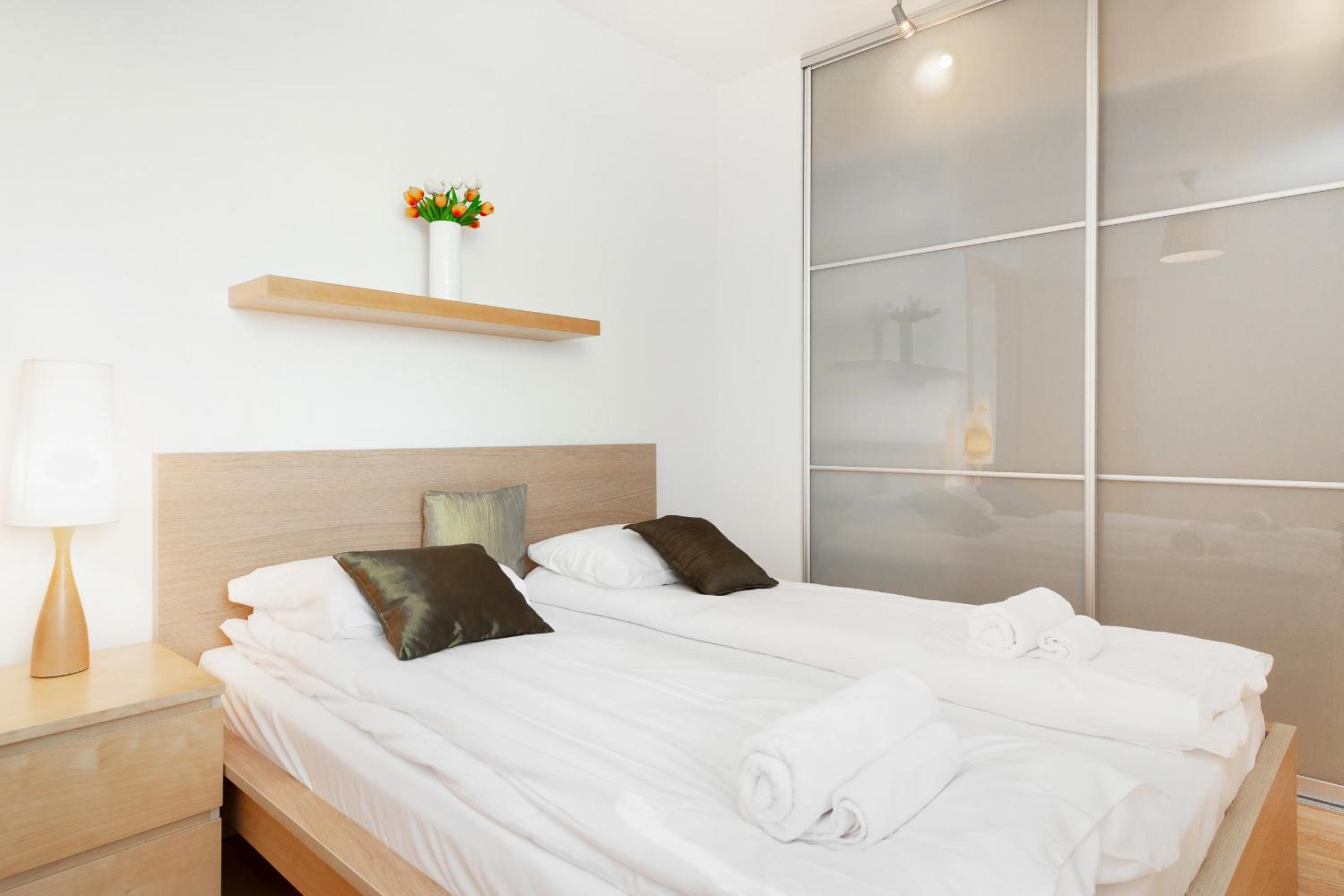 Apartments Warsaw Wilanowska by Renters view 2