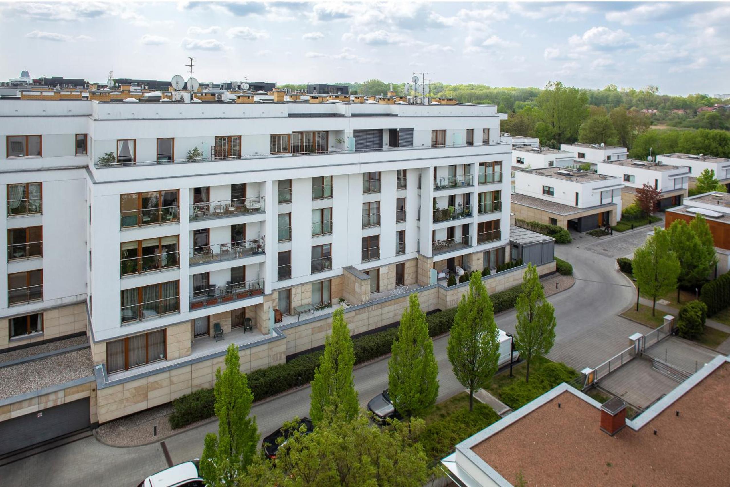 Apartments Warsaw Wilanowska by Renters view 3