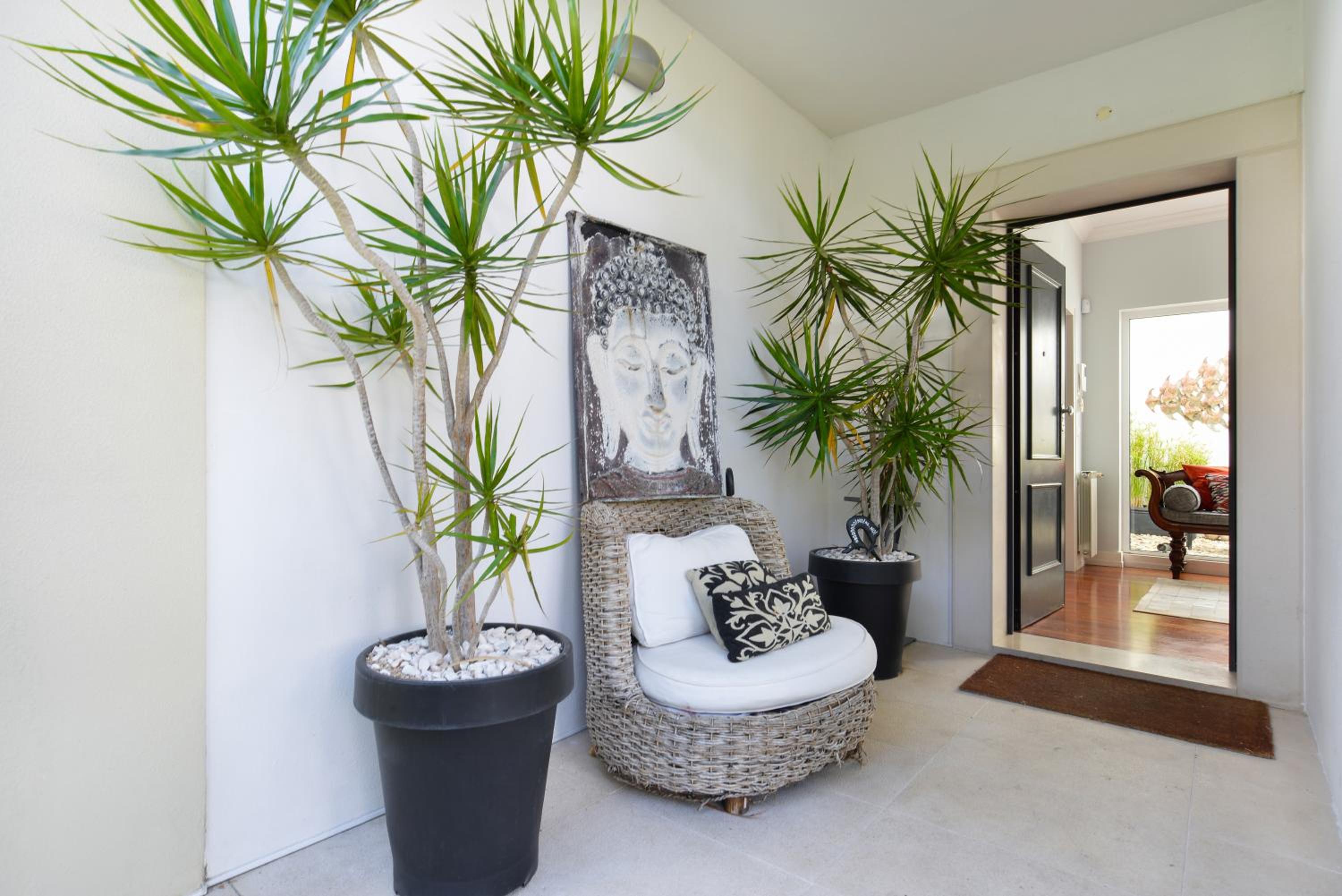 Estoril Garden Villa - 4Bedroom private pool - CheckinHome
