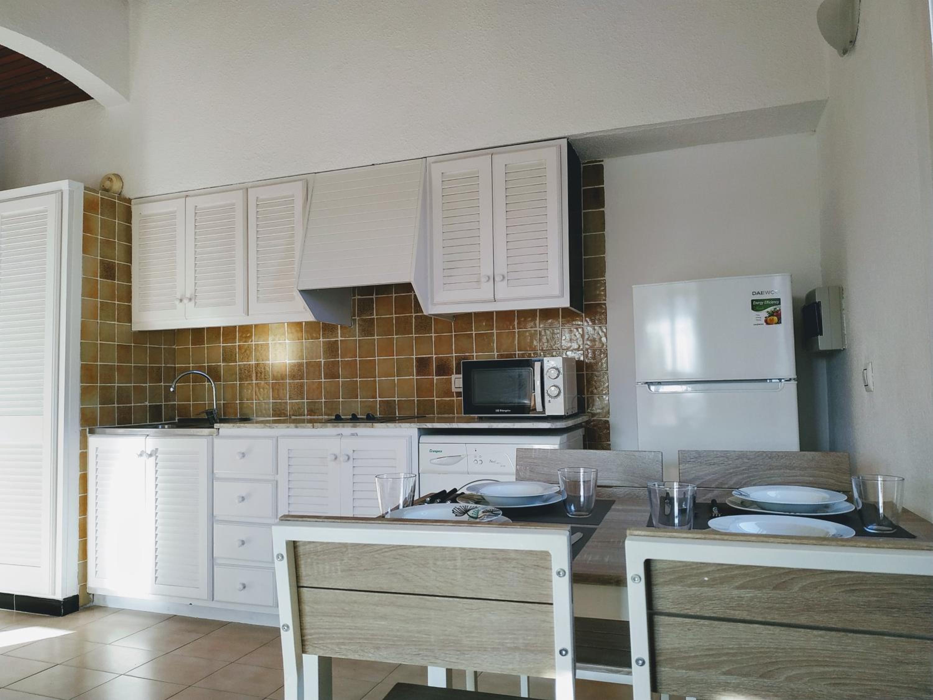 Apartamento con piscina y terraza en Ciutadella, Cala en Blanes photo 5