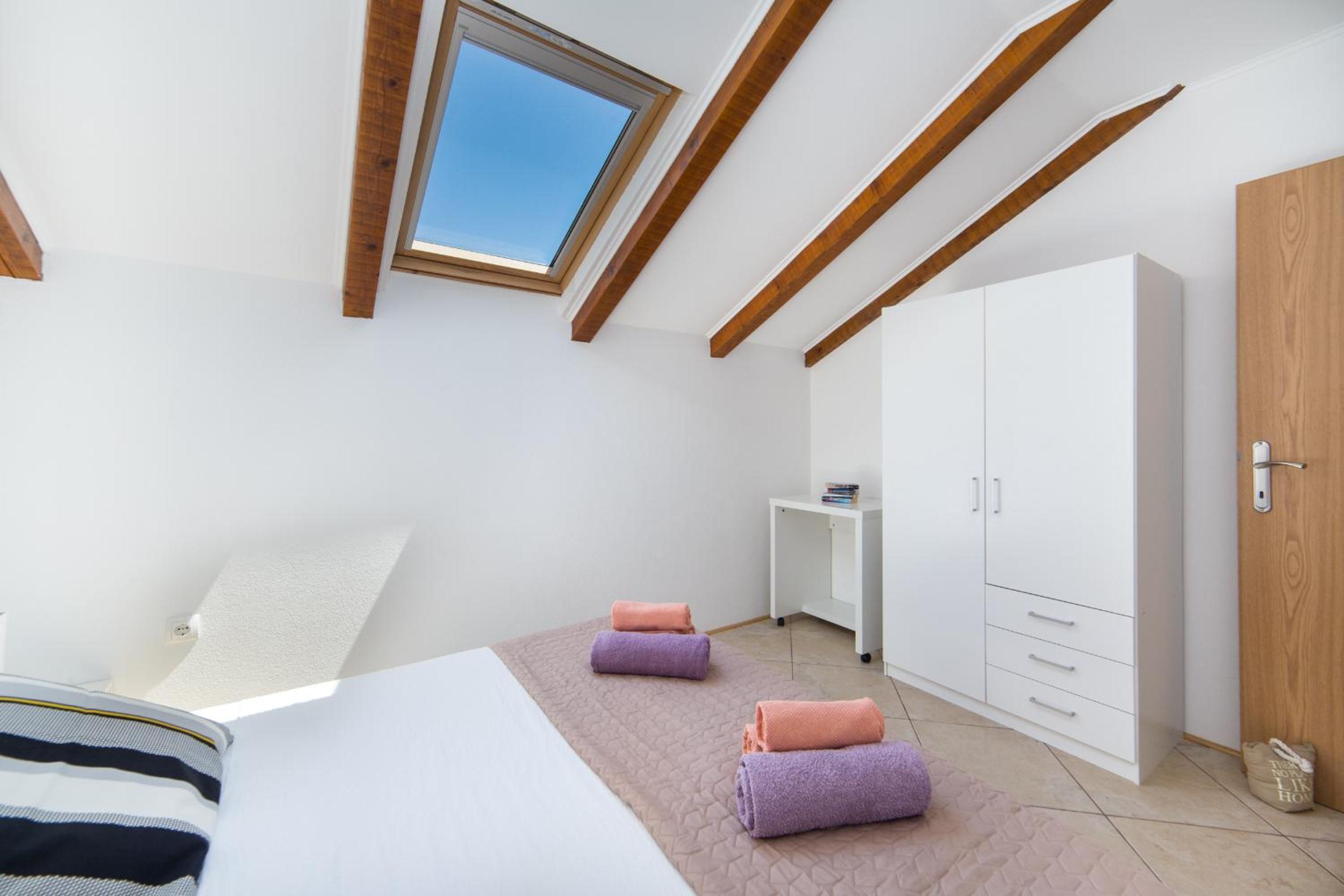 Ana Apartments