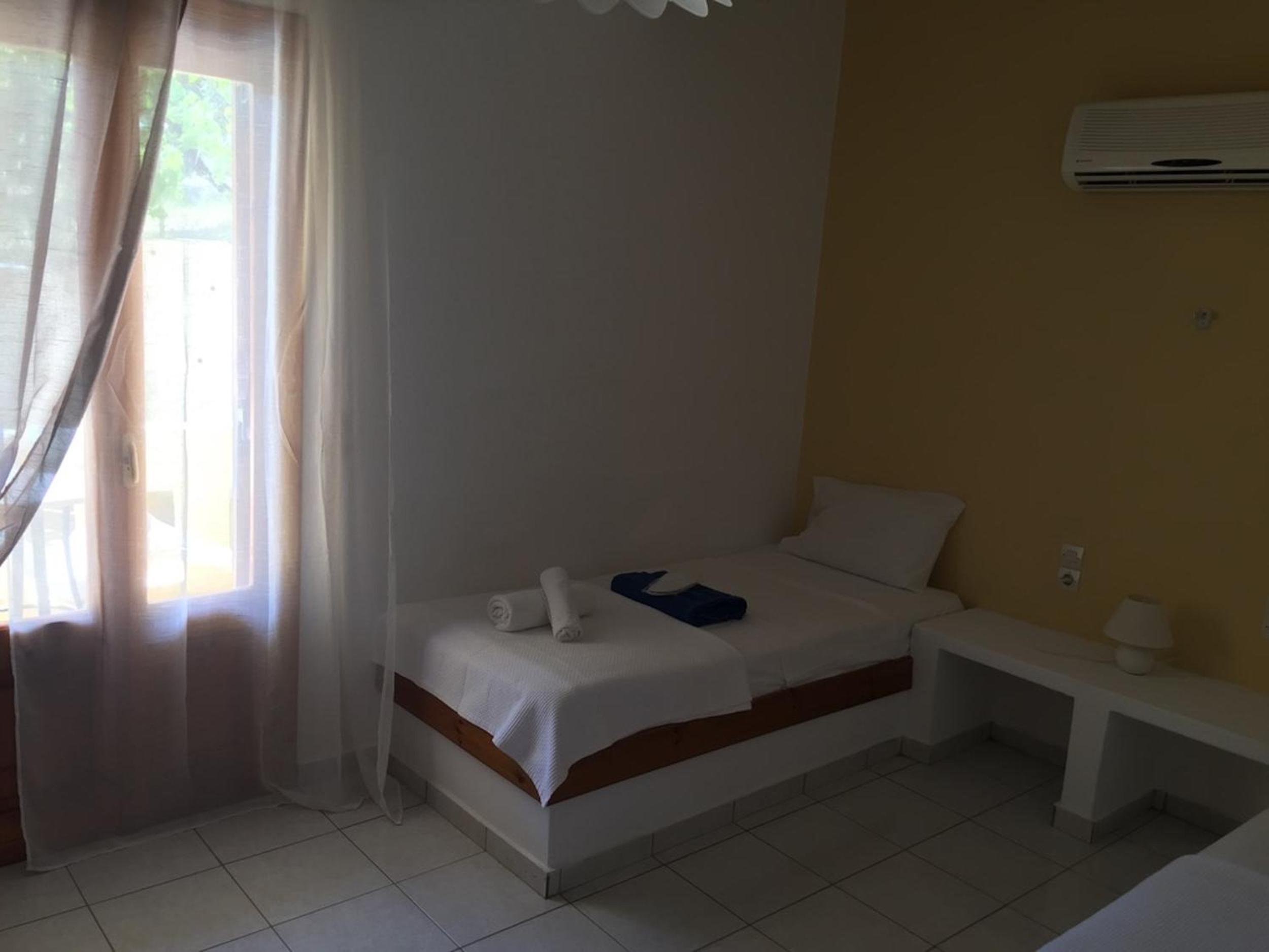 Asimina view 5