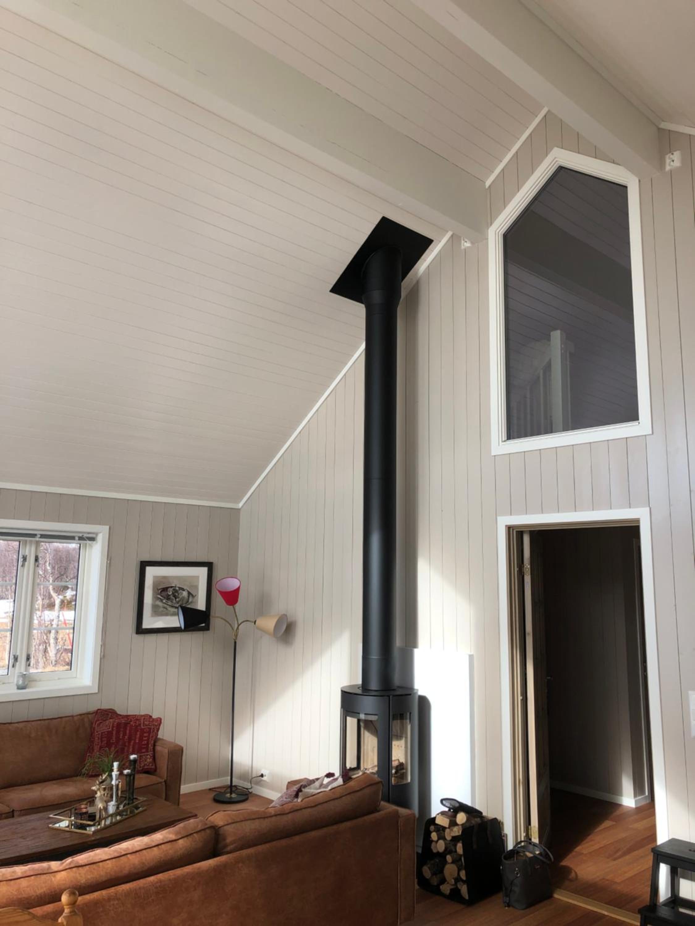 Valberg High Quality Seaview Cabin view 2